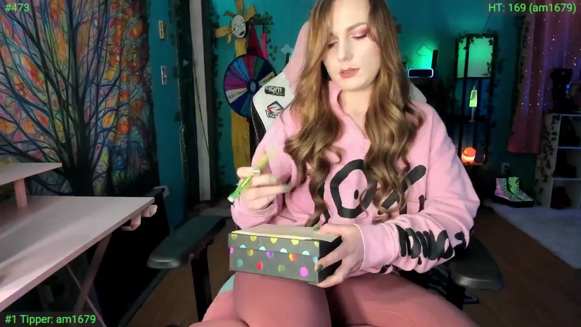 Gallery image thumbnail from MediogreMaya's myfreecams stream on, 10/08/2025, 08:13 image 4 of 20