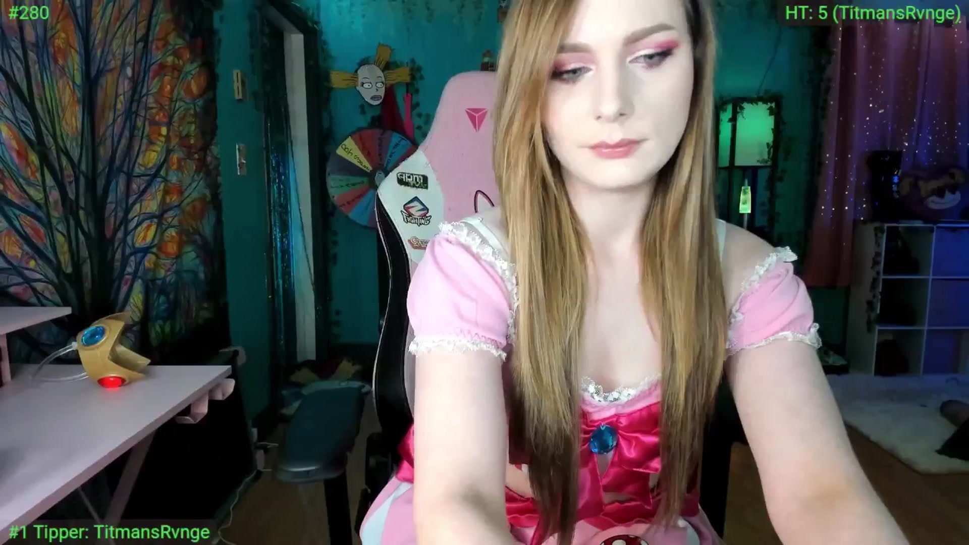 Gallery image thumbnail from MediogreMaya's myfreecams stream on, 10/19/2025, 08:26 image 5 of 20
