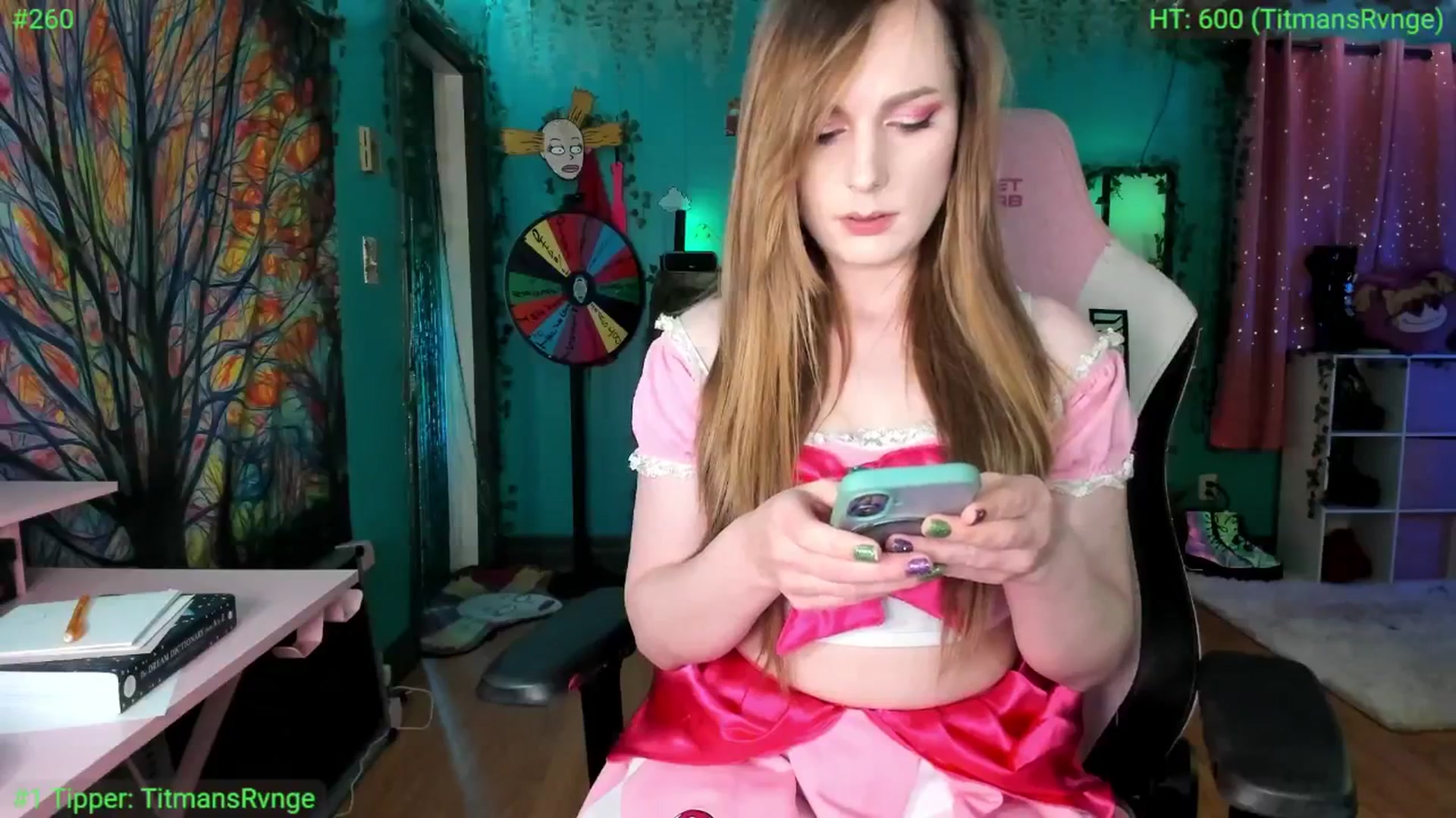 Gallery image thumbnail from MediogreMaya's myfreecams stream on, 10/19/2025, 12:31 image 11 of 20