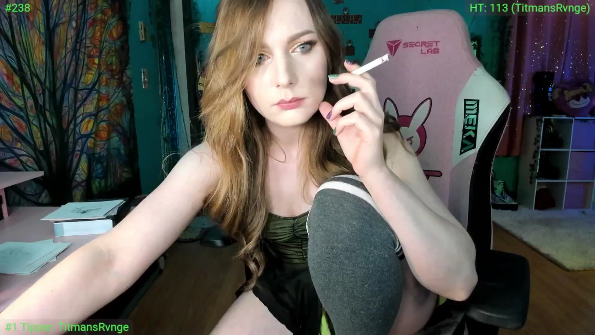 Gallery image thumbnail from MediogreMaya's myfreecams stream on, 10/21/2025, 08:36 image 19 of 20