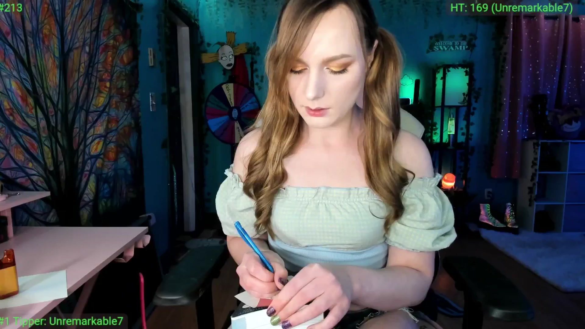 Gallery image thumbnail from MediogreMaya's myfreecams stream on, 10/31/2025, 09:29 image 9 of 20