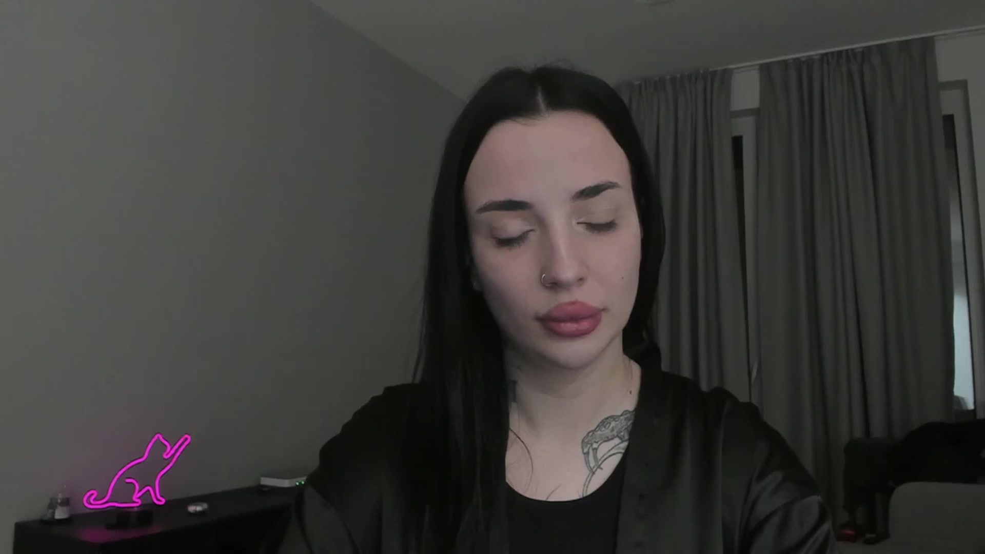 Gallery image thumbnail from MedisonbBlue's myfreecams stream on, 03/26/2025, 19:19 image 4 of 20
