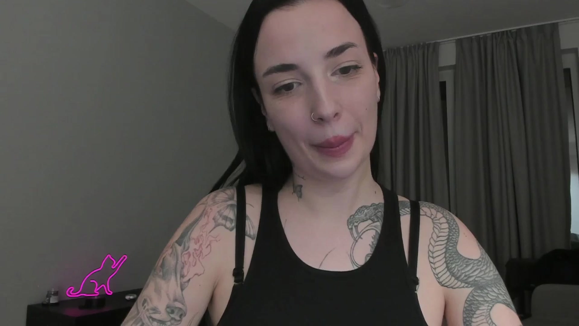 Gallery image thumbnail from MedisonbBlue's myfreecams stream on, 03/26/2025, 19:19 image 19 of 20