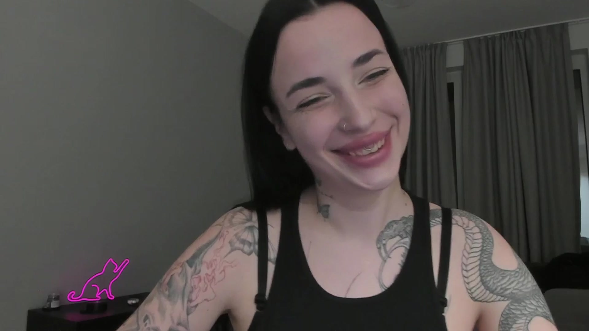 Gallery image thumbnail from MedisonbBlue's myfreecams stream on, 03/26/2025, 19:19 image 20 of 20