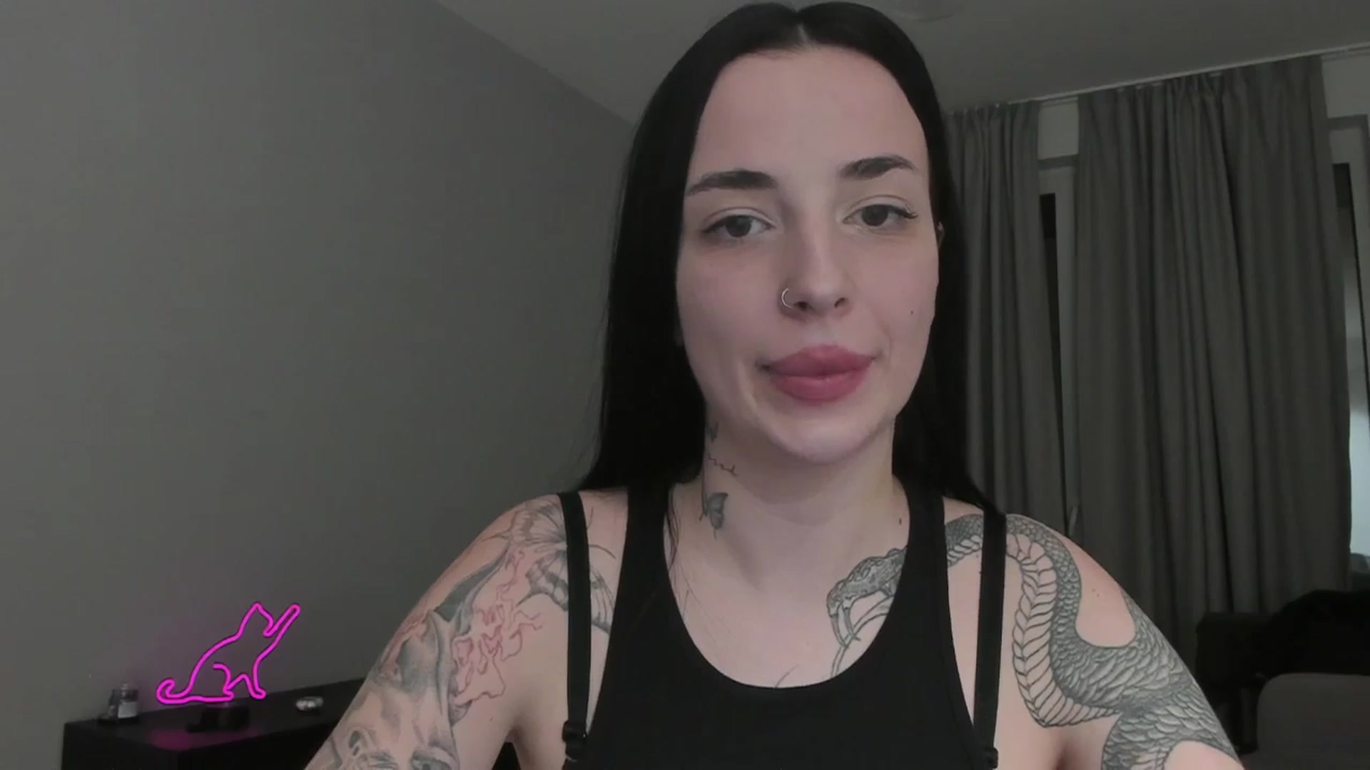 Gallery image thumbnail from MedisonbBlue's myfreecams stream on, 03/26/2025, 19:19 image 14 of 20