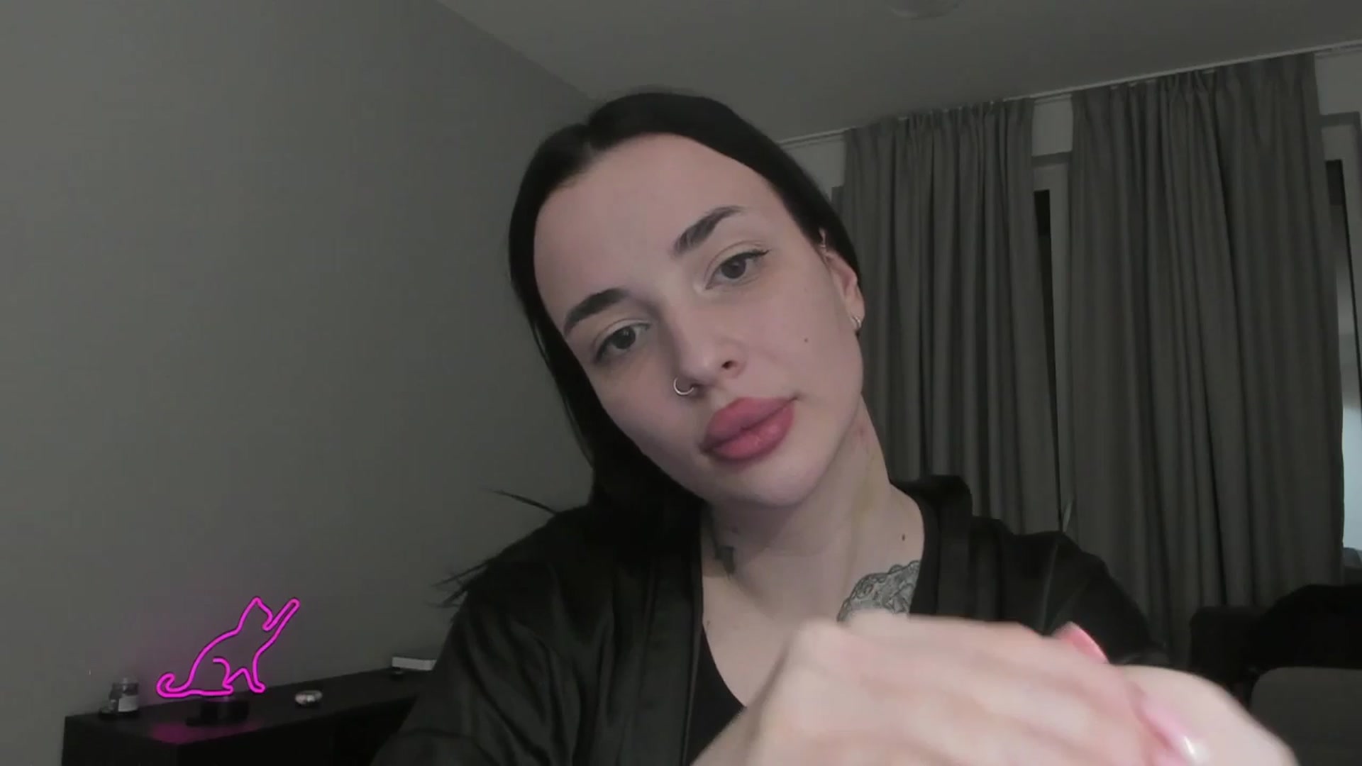 Gallery image thumbnail from MedisonbBlue's myfreecams stream on, 03/26/2025, 19:19 image 9 of 20