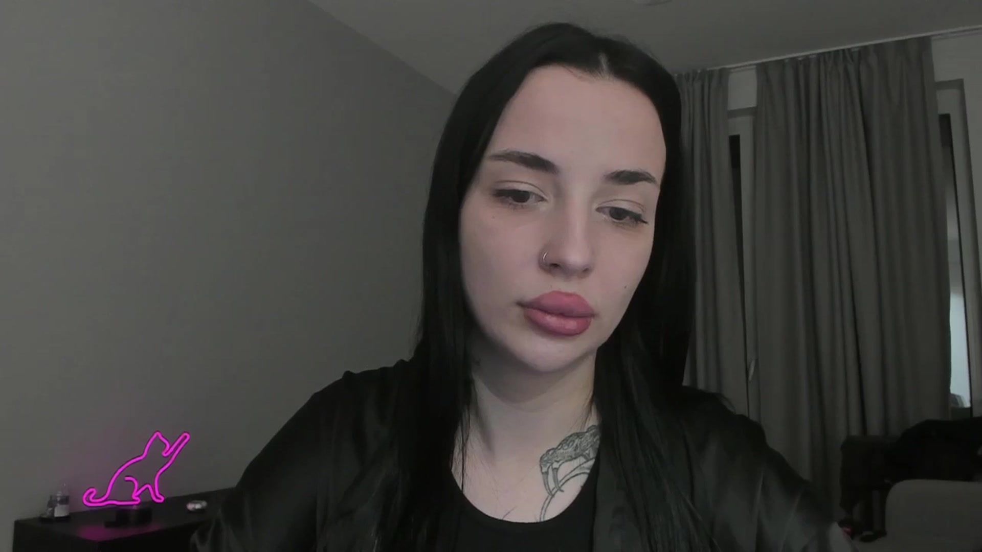 Gallery image thumbnail from MedisonbBlue's myfreecams stream on, 03/26/2025, 19:19 image 6 of 20