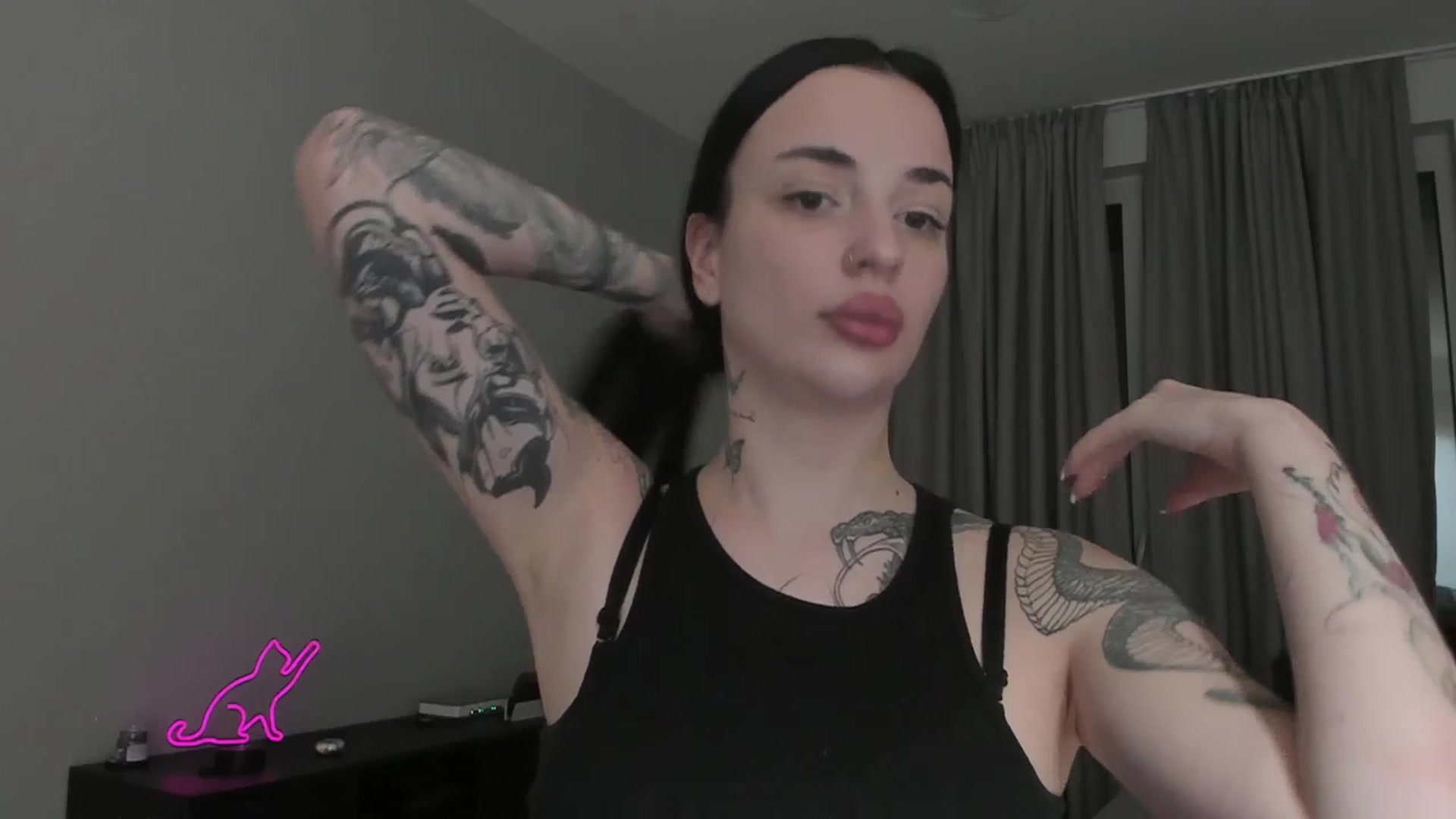 Gallery image thumbnail from MedisonbBlue's myfreecams stream on, 03/26/2025, 19:19 image 11 of 20