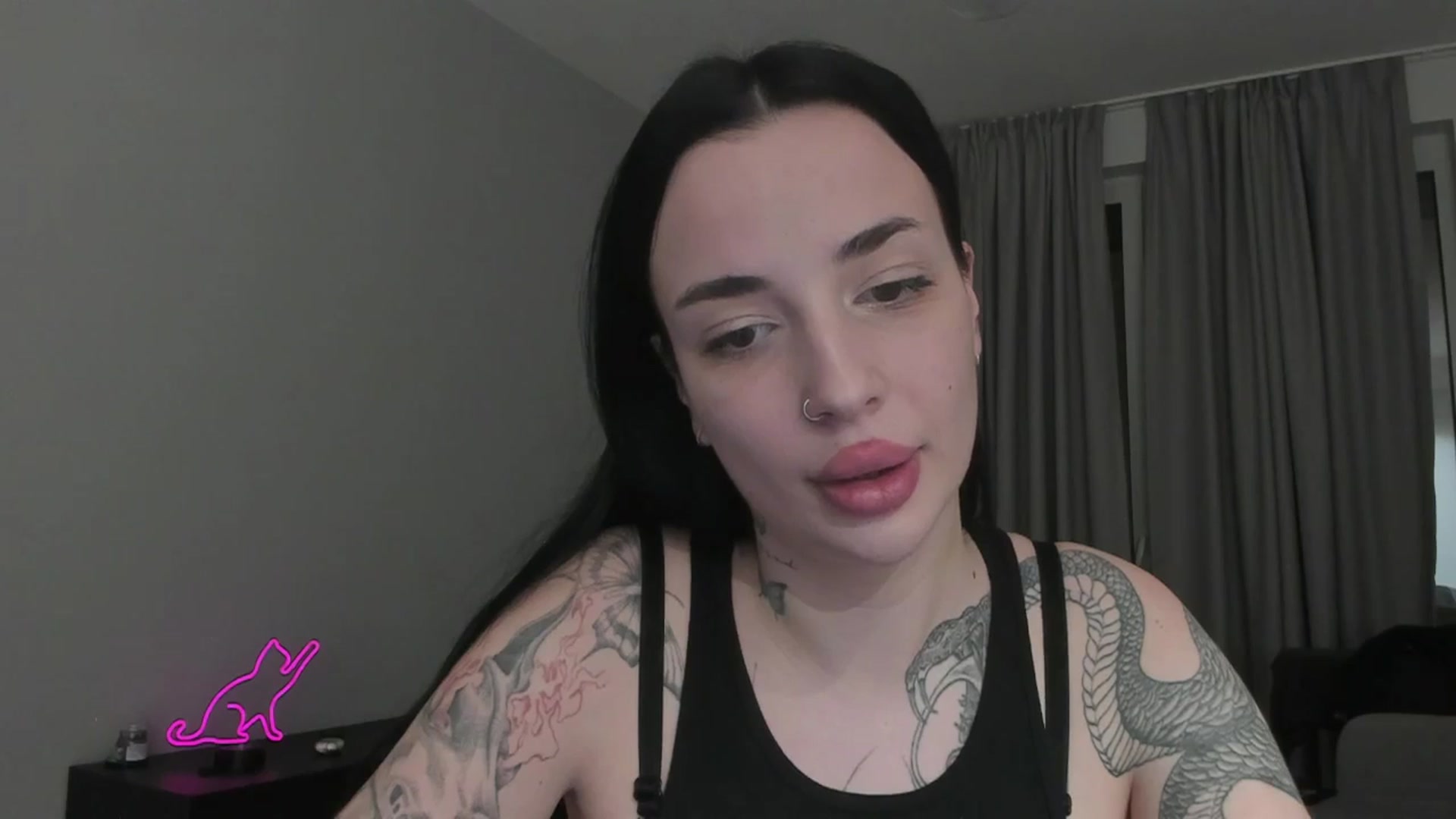 Gallery image thumbnail from MedisonbBlue's myfreecams stream on, 03/26/2025, 19:19 image 17 of 20