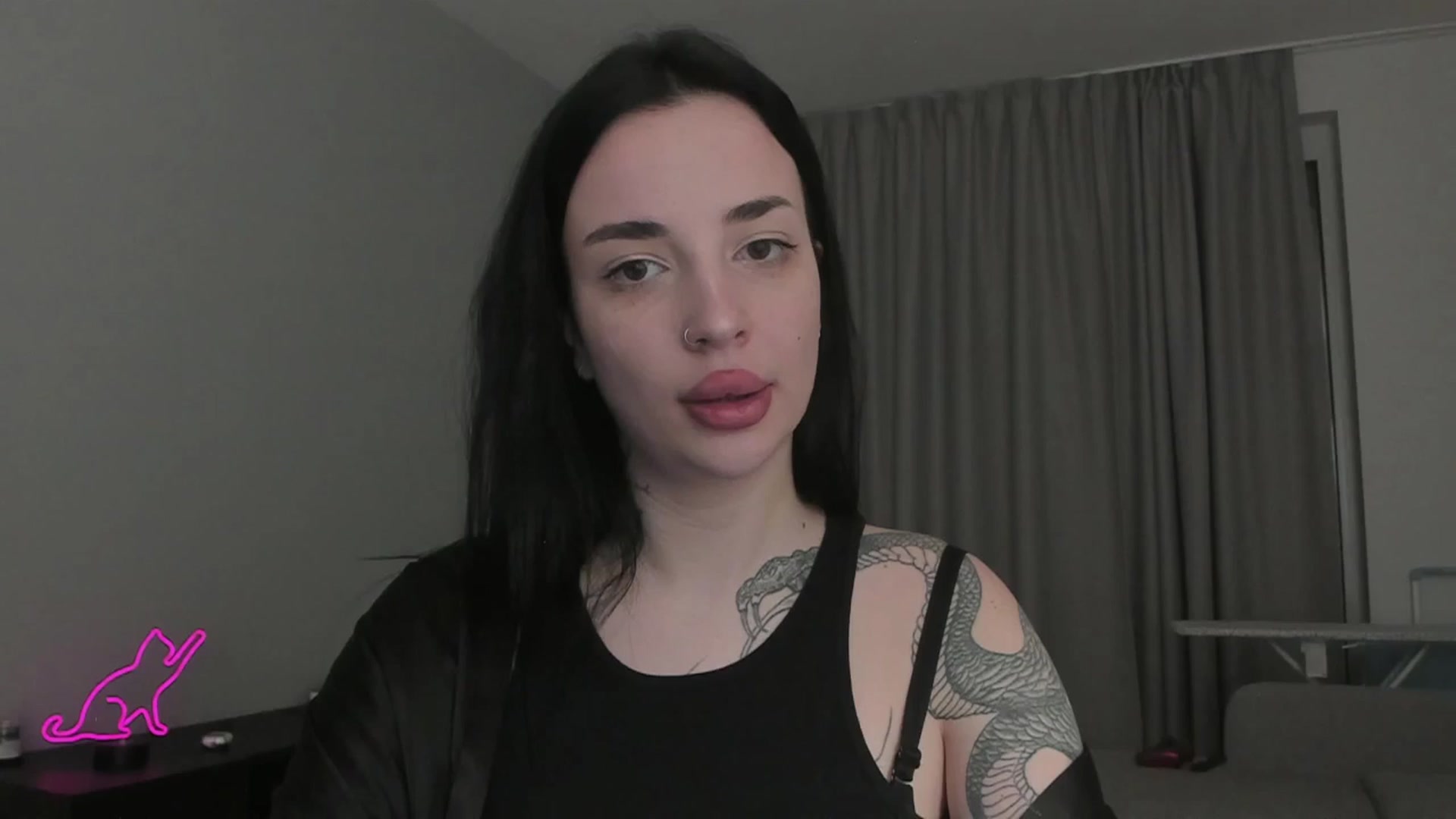 Gallery image thumbnail from MedisonbBlue's myfreecams stream on, 03/27/2025, 18:30 image 18 of 20