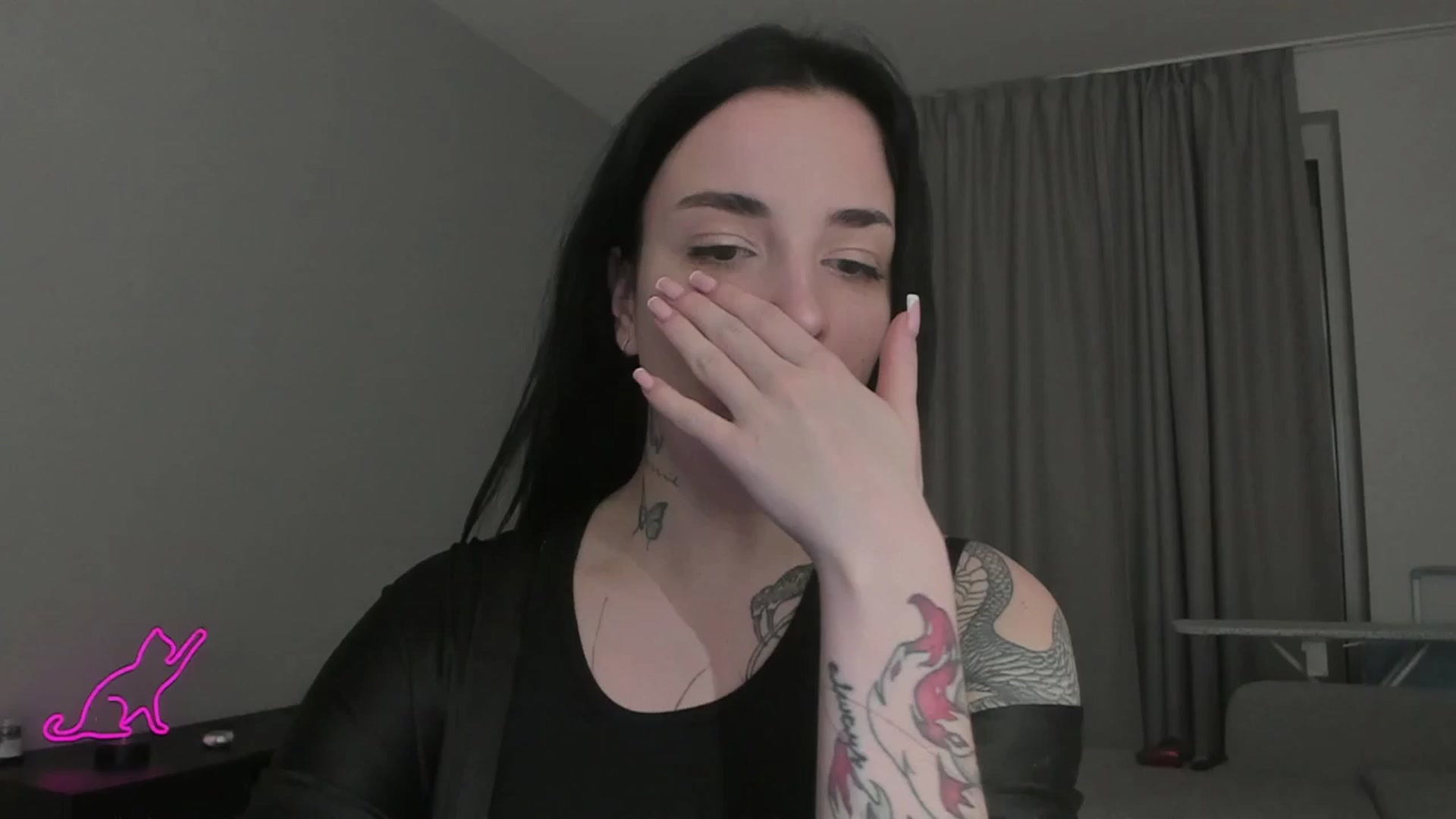 Gallery image thumbnail from MedisonbBlue's myfreecams stream on, 03/27/2025, 18:30 image 13 of 20