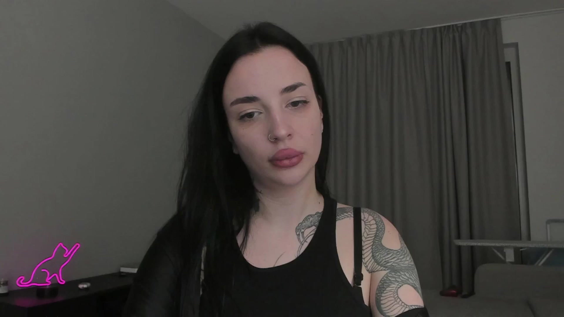 Gallery image thumbnail from MedisonbBlue's myfreecams stream on, 03/27/2025, 18:30 image 4 of 20