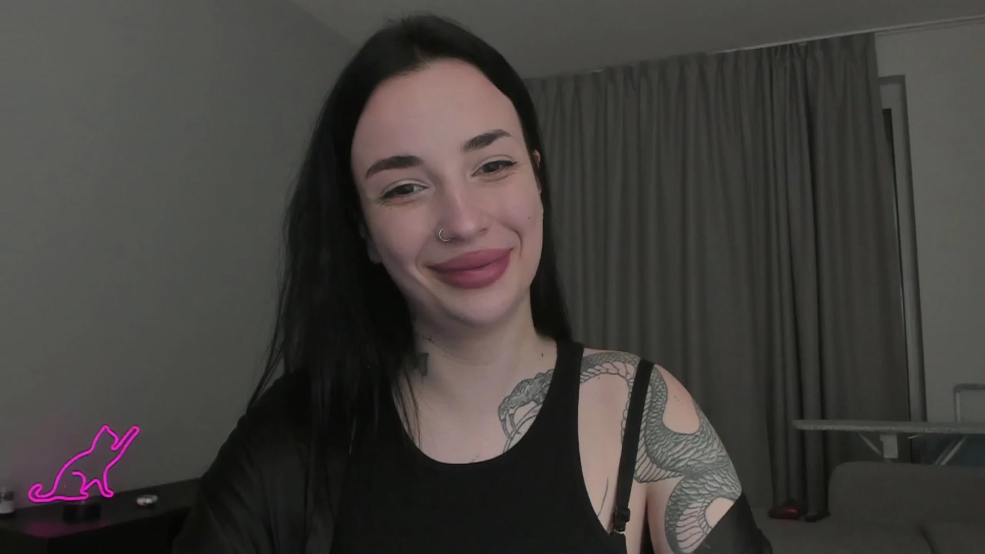 Gallery image thumbnail from MedisonbBlue's myfreecams stream on, 03/27/2025, 18:30 image 17 of 20