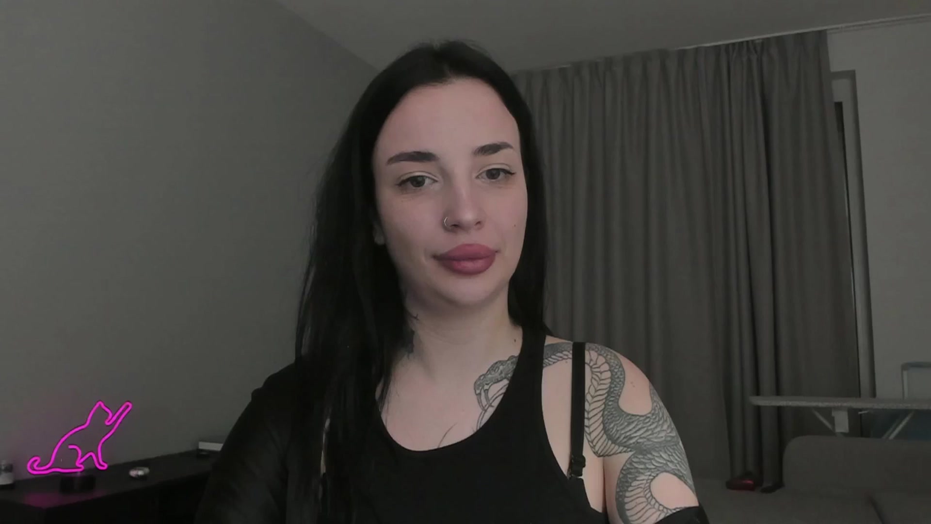 Gallery image thumbnail from MedisonbBlue's myfreecams stream on, 03/27/2025, 18:30 image 5 of 20