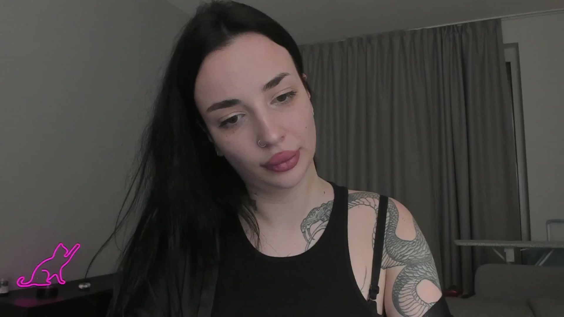 Gallery image thumbnail from MedisonbBlue's myfreecams stream on, 03/27/2025, 18:30 image 16 of 20