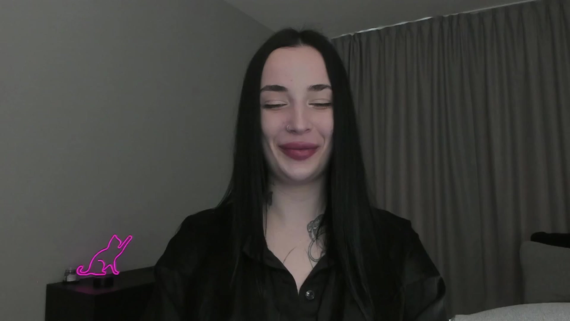 Gallery image thumbnail from MedisonbBlue's myfreecams stream on, 03/31/2025, 16:05 image 12 of 20