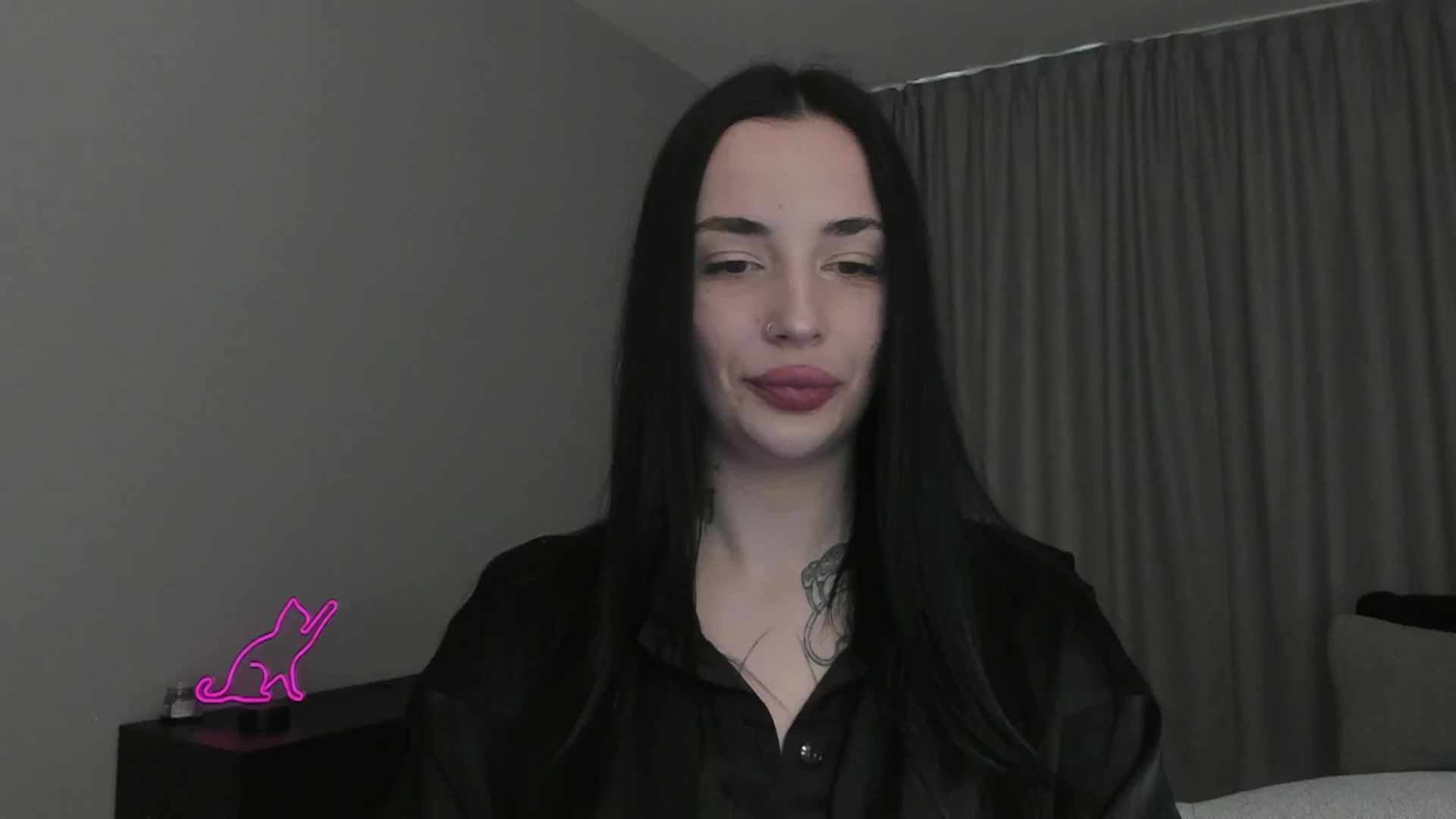Gallery image thumbnail from MedisonbBlue's myfreecams stream on, 03/31/2025, 16:05 image 13 of 20