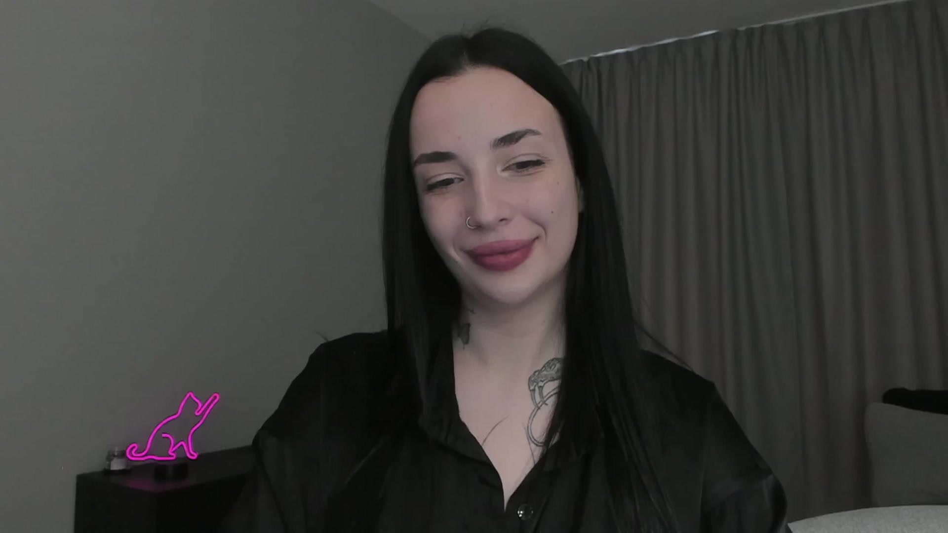Gallery image thumbnail from MedisonbBlue's myfreecams stream on, 03/31/2025, 16:05 image 17 of 20