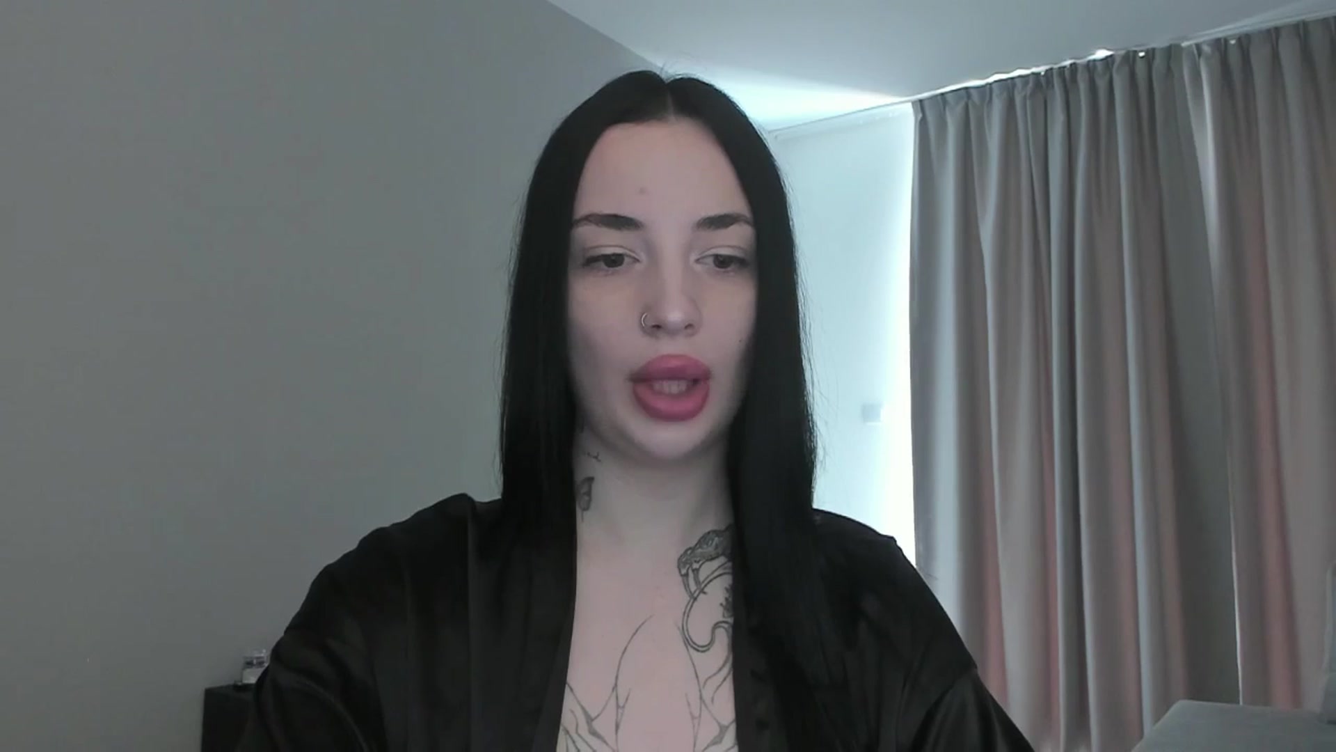 Gallery image thumbnail from MedisonbBlue's myfreecams stream on, 04/10/2025, 12:54 image 18 of 20