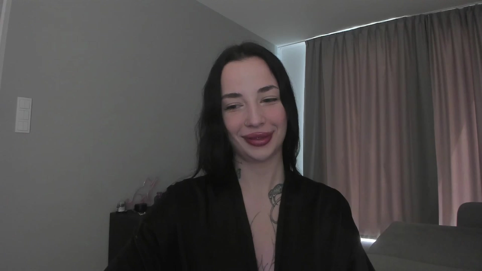 Gallery image thumbnail from MedisonbBlue's myfreecams stream on, 05/11/2025, 11:24 image 16 of 20