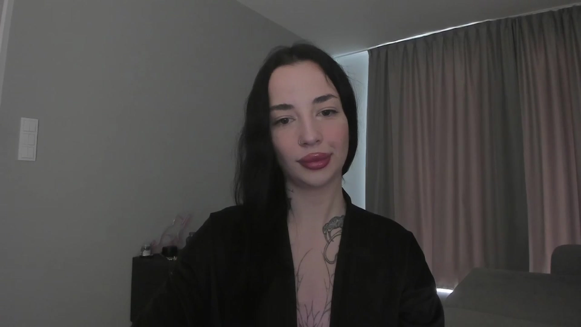 Gallery image thumbnail from MedisonbBlue's myfreecams stream on, 05/11/2025, 11:24 image 9 of 20