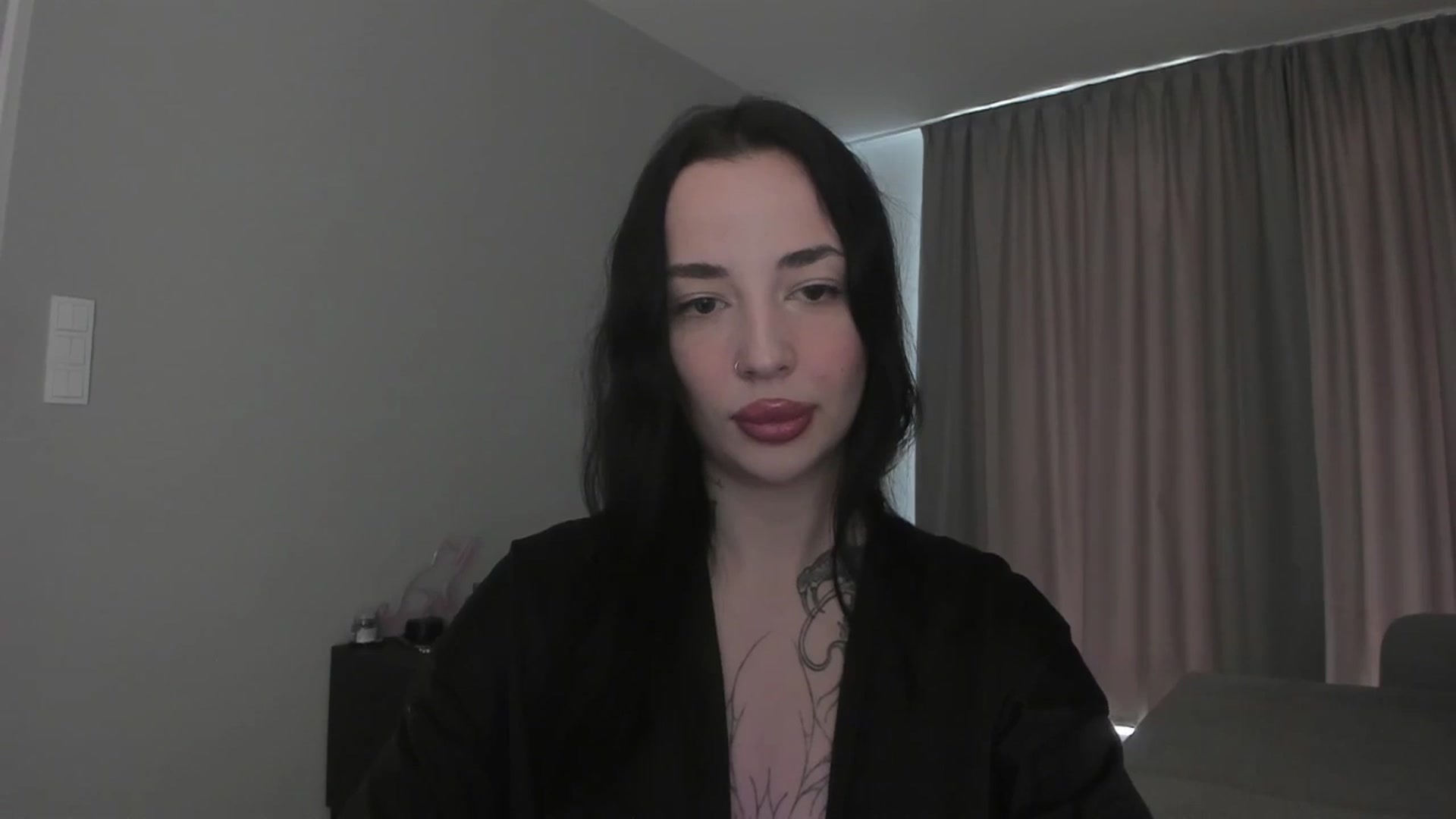 Gallery image thumbnail from MedisonbBlue's myfreecams stream on, 05/11/2025, 11:24 image 8 of 20