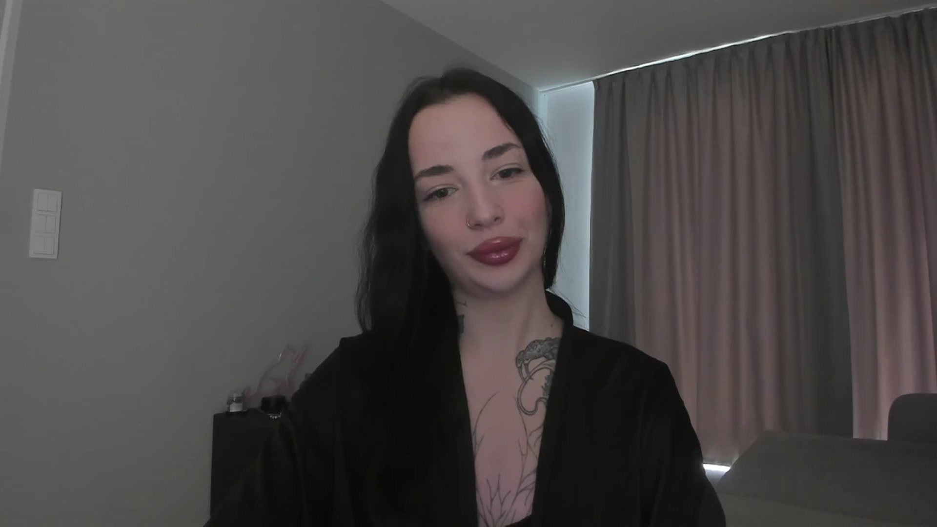 Gallery image thumbnail from MedisonbBlue's myfreecams stream on, 05/11/2025, 11:24 image 3 of 20