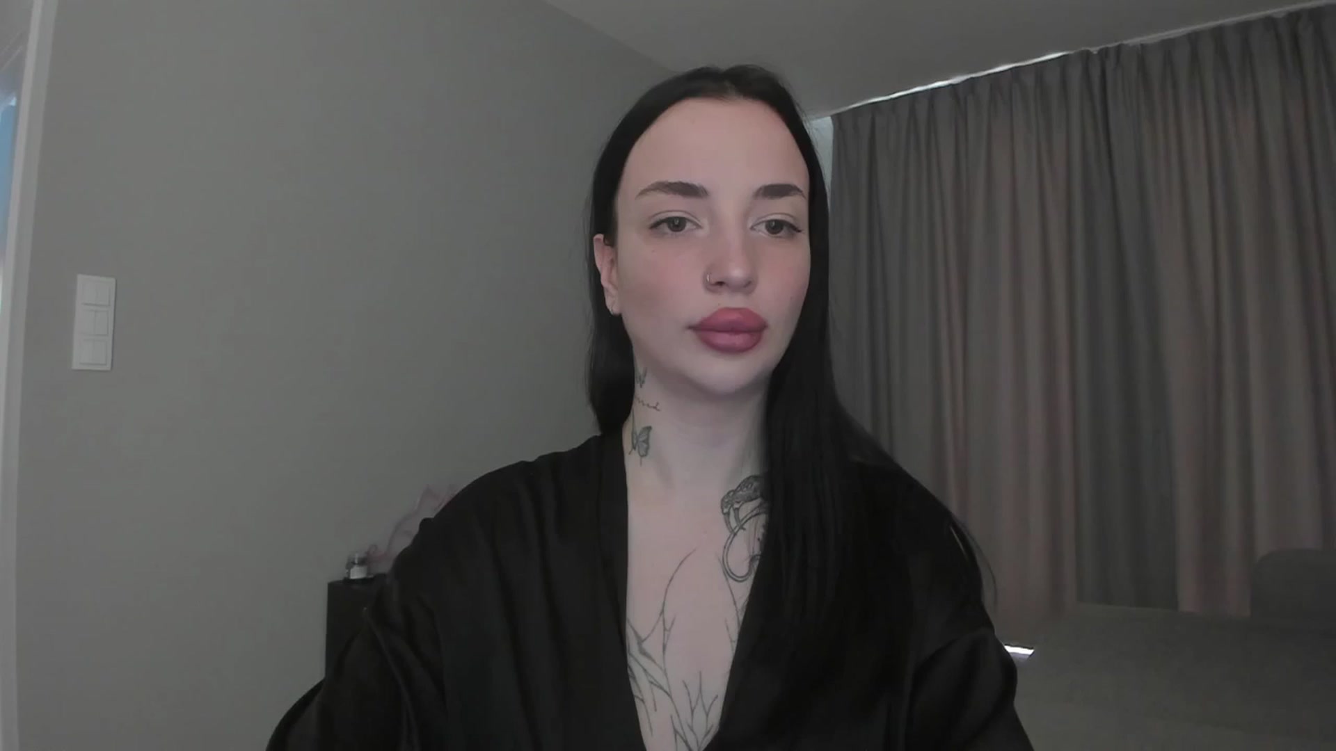 Gallery image thumbnail from MedisonbBlue's myfreecams stream on, 05/14/2025, 12:27 image 1 of 20