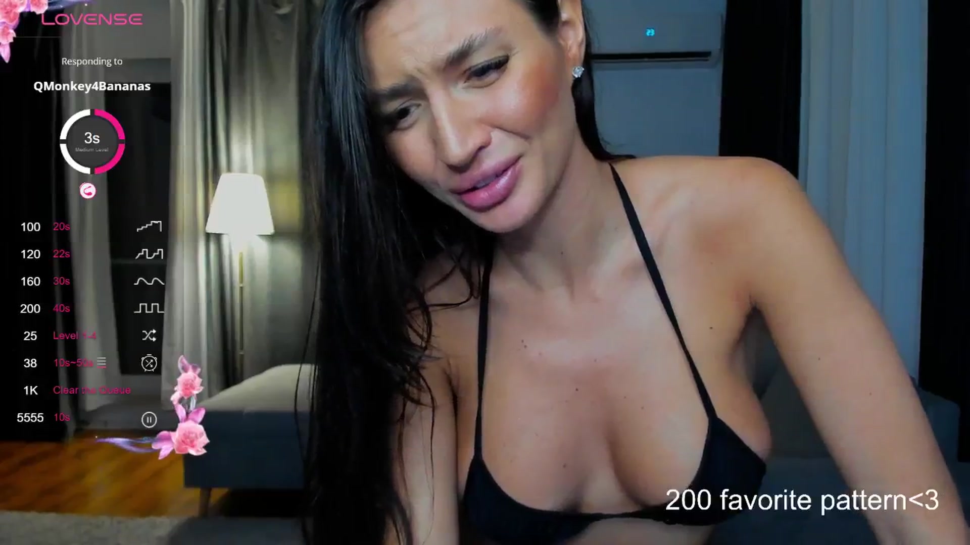 Gallery image thumbnail from MedussaEyes's myfreecams stream on, 08/06/2024, 24:31 image 12 of 20