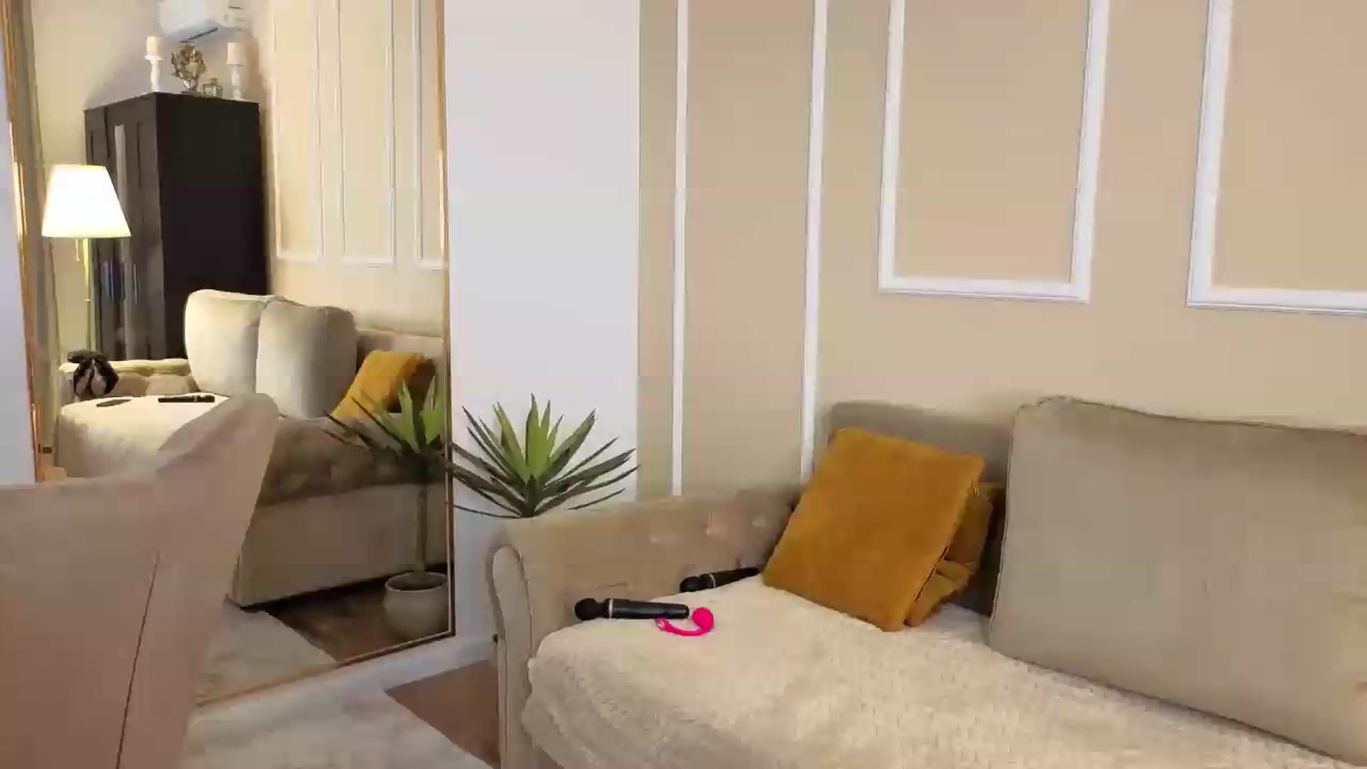 Gallery image thumbnail from MedussaEyes's myfreecams stream on, 05/12/2026, 01:33 image 8 of 20