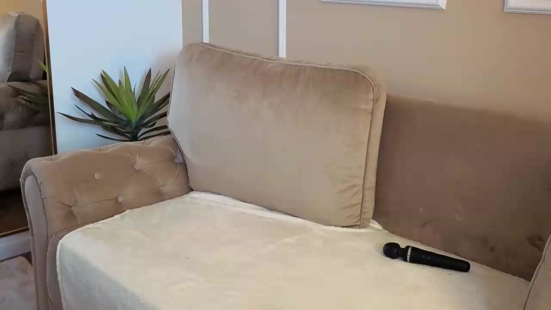Gallery image thumbnail from MedussaEyes's myfreecams stream on, 07/14/2026, 08:48 image 9 of 20