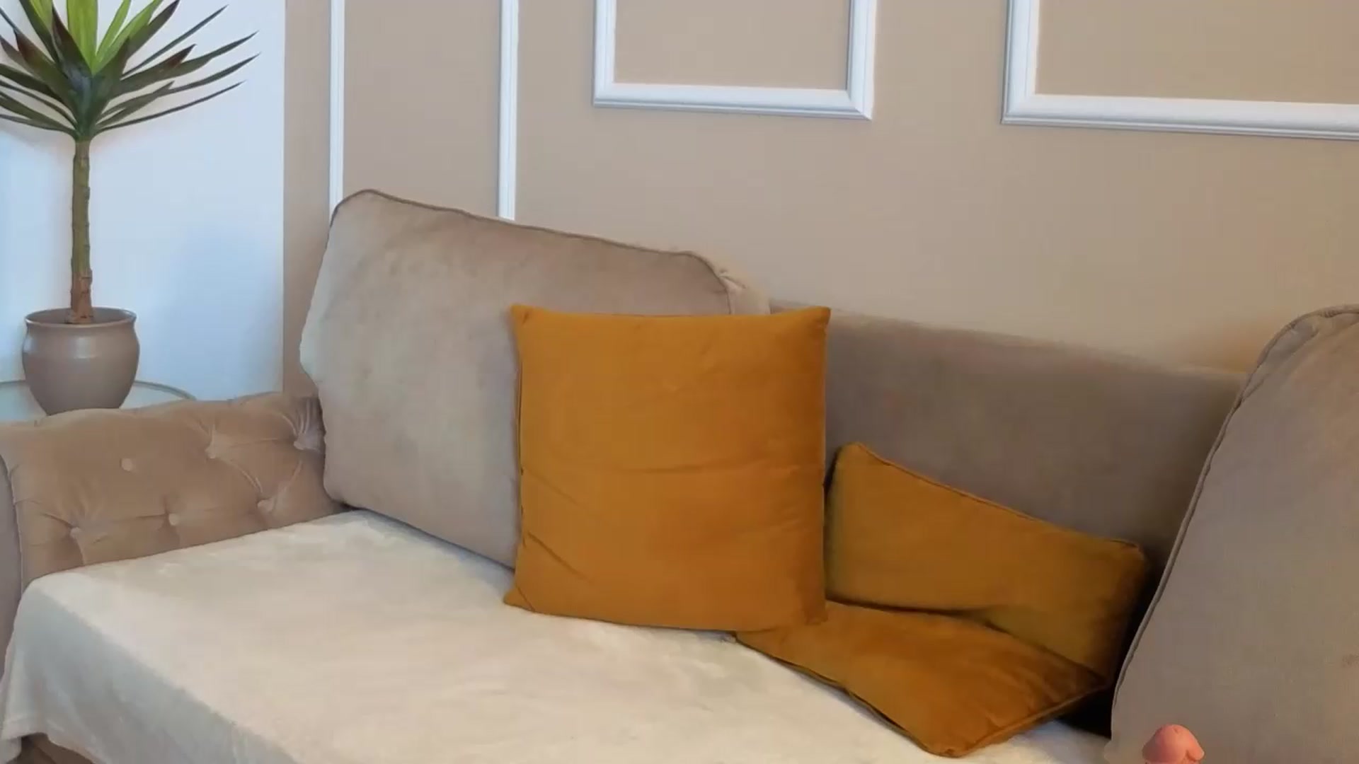 Gallery image thumbnail from MedussaEyes's myfreecams stream on, 08/11/2026, 08:01 image 4 of 20