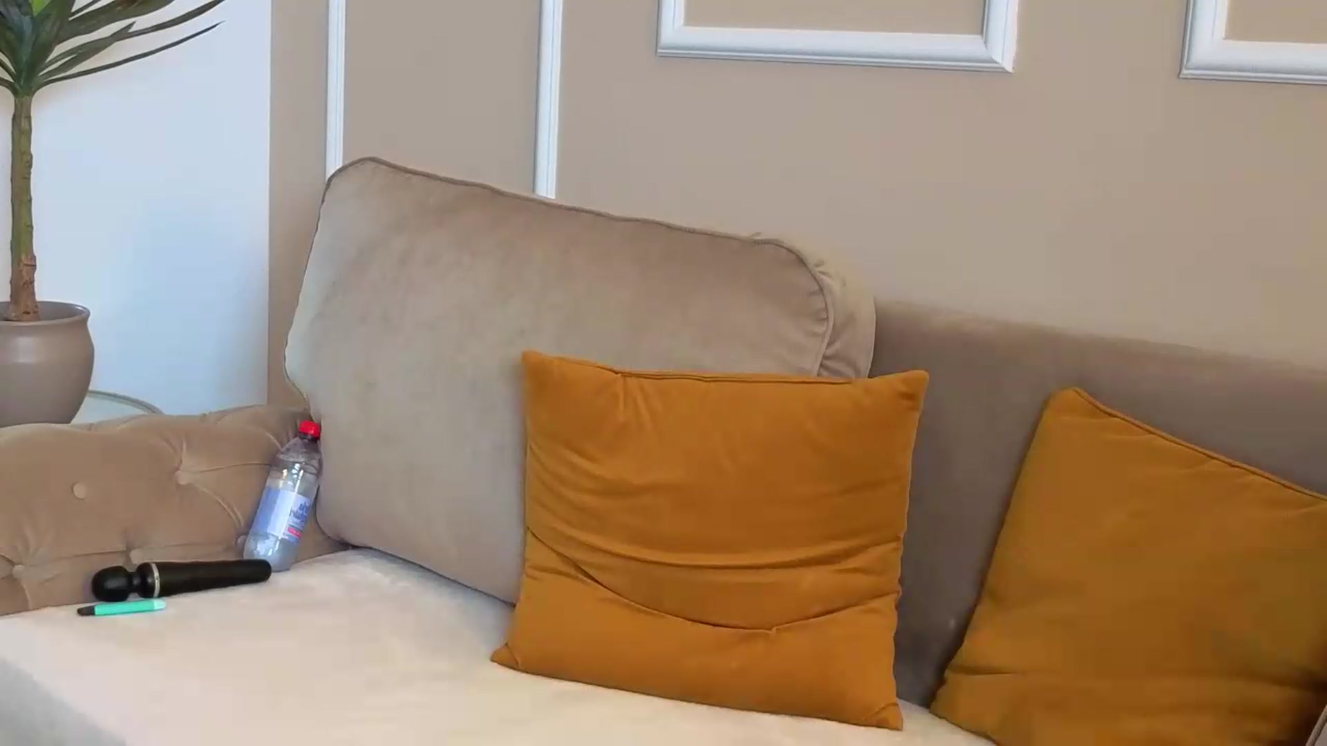 Gallery image thumbnail from MedussaEyes's myfreecams stream on, 08/11/2026, 09:02 image 16 of 20