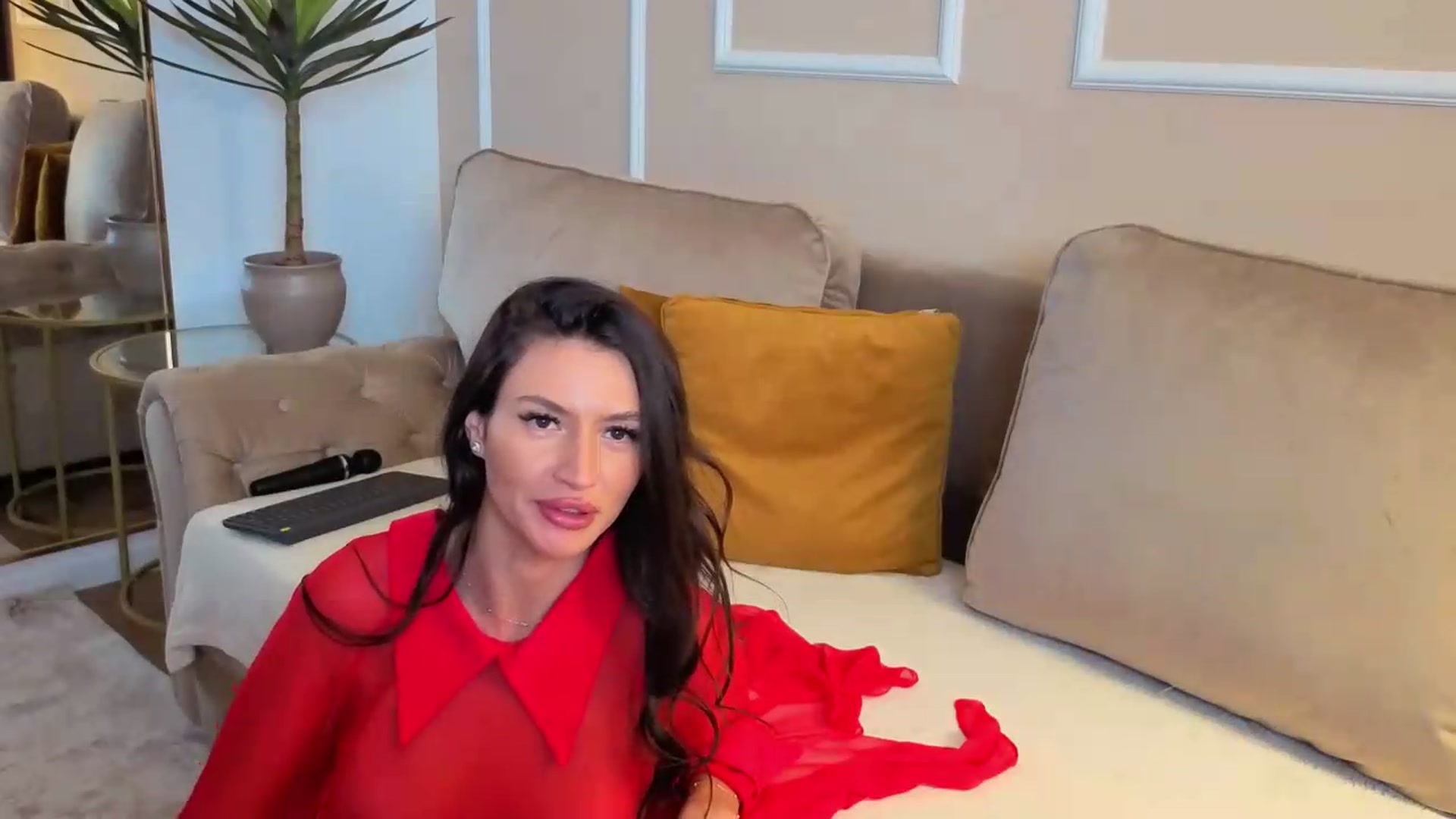 Gallery image thumbnail from MedussaEyes's myfreecams stream on, 08/13/2026, 10:19 image 10 of 20