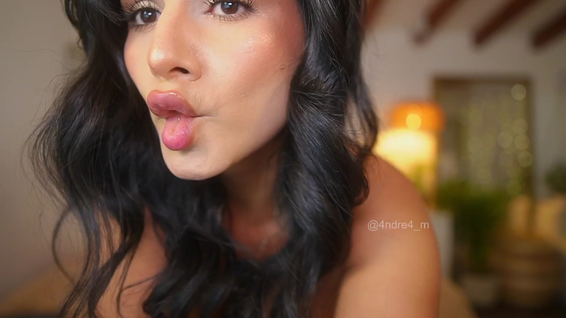 Gallery image thumbnail from Meegan1's myfreecams stream on, 08/28/2025, 16:47 image 3 of 20