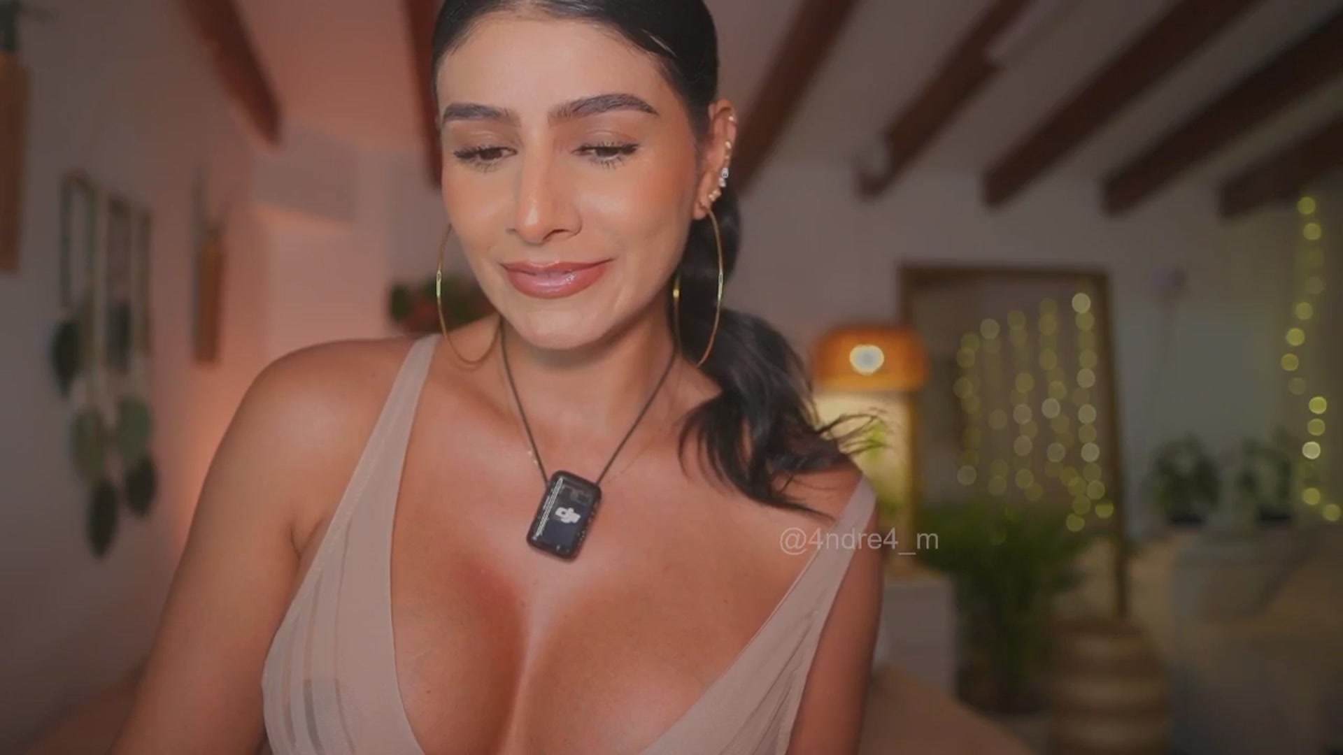 Gallery image thumbnail from Meegan1's myfreecams stream on, 10/05/2025, 16:38 image 12 of 20