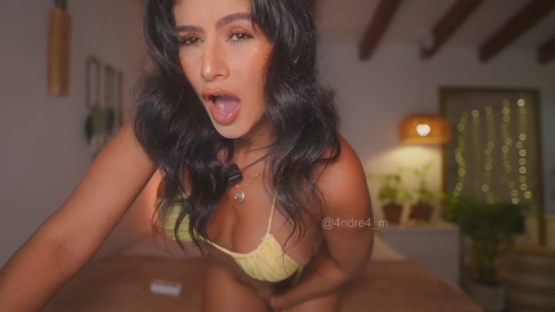 Gallery image thumbnail from Meegan1's myfreecams stream on, 10/19/2025, 13:43 image 6 of 20