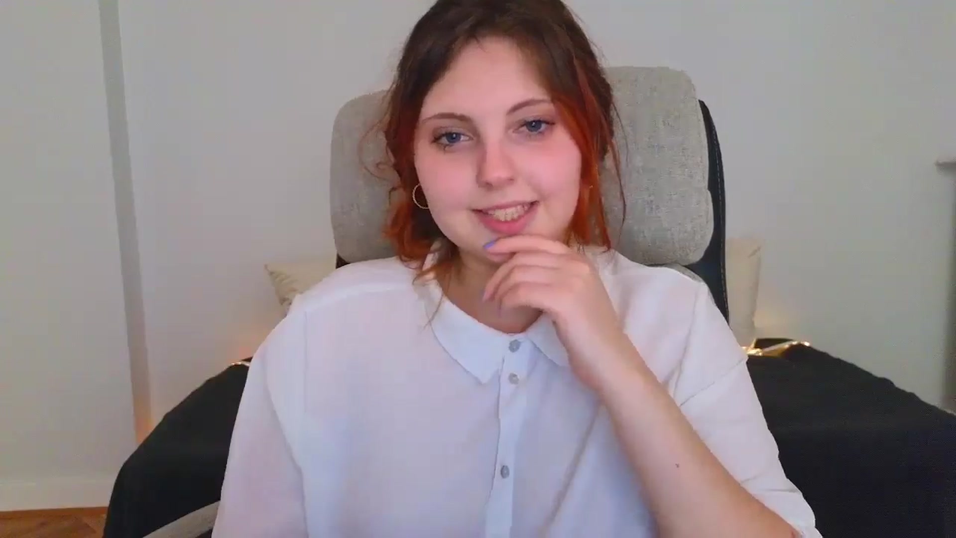Gallery image thumbnail from Mefistaa's myfreecams stream on, 06/05/2025, 14:10 image 4 of 20