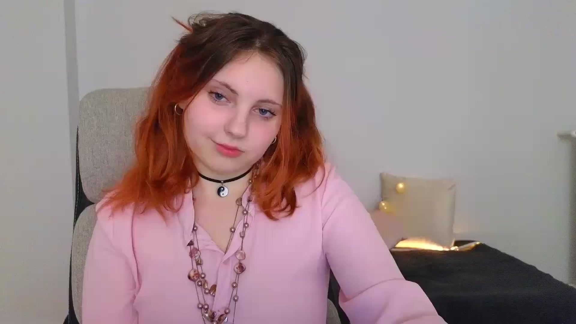 Gallery image thumbnail from Mefistaa's myfreecams stream on, 06/06/2025, 13:15 image 18 of 20
