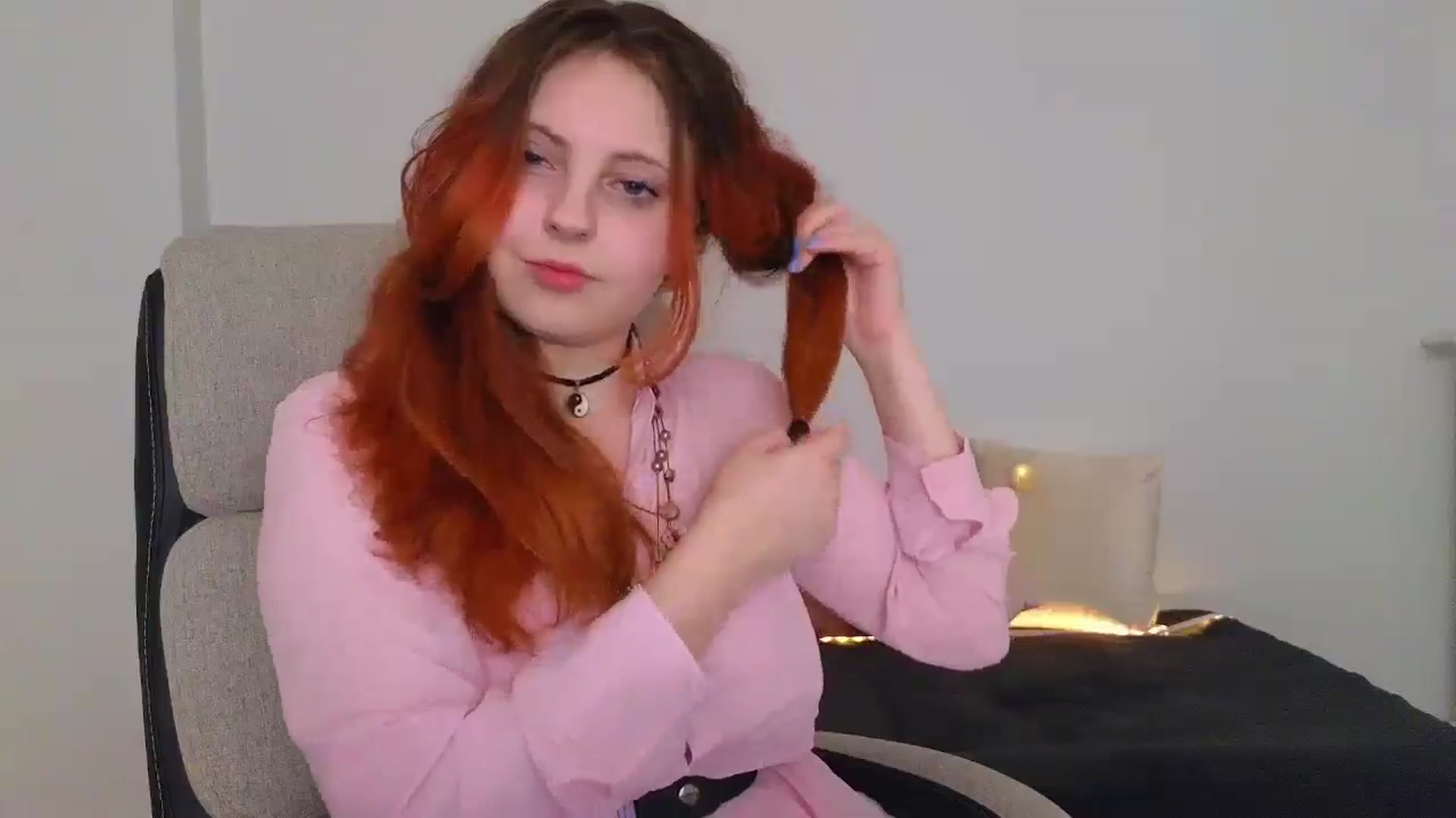 Gallery image thumbnail from Mefistaa's myfreecams stream on, 06/06/2025, 14:15 image 13 of 20