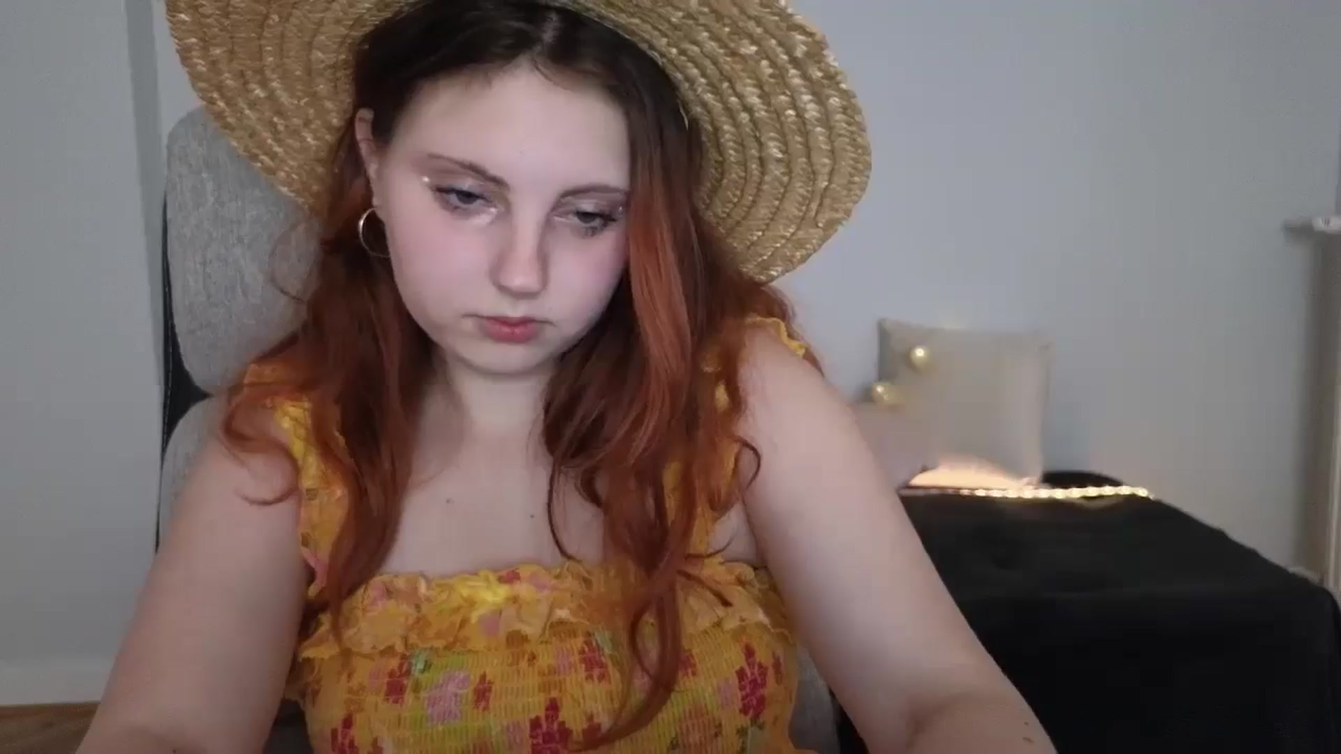 Gallery image thumbnail from Mefistaa's myfreecams stream on, 06/07/2025, 14:31 image 19 of 20