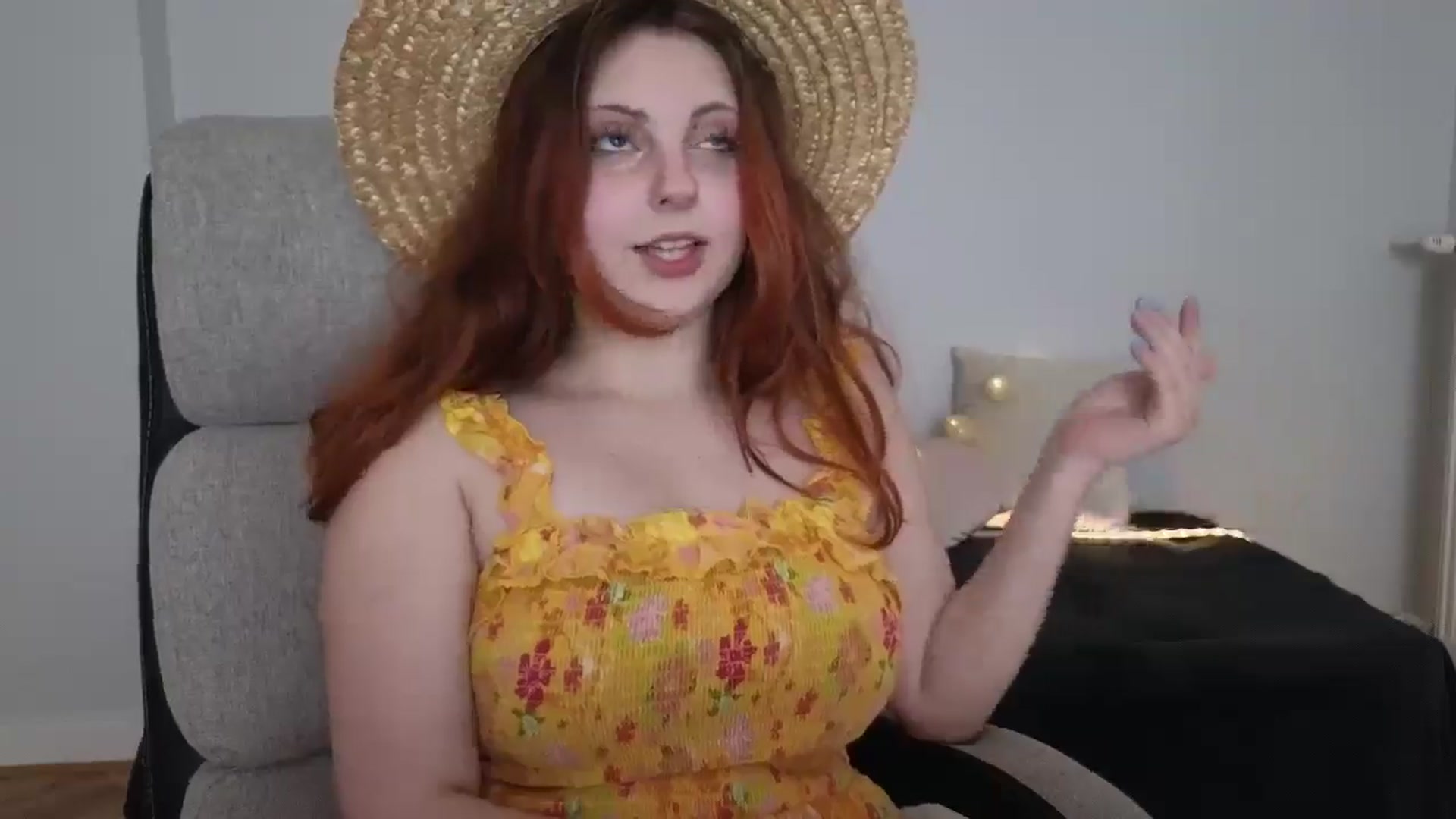 Gallery image thumbnail from Mefistaa's myfreecams stream on, 06/07/2025, 14:31 image 8 of 20