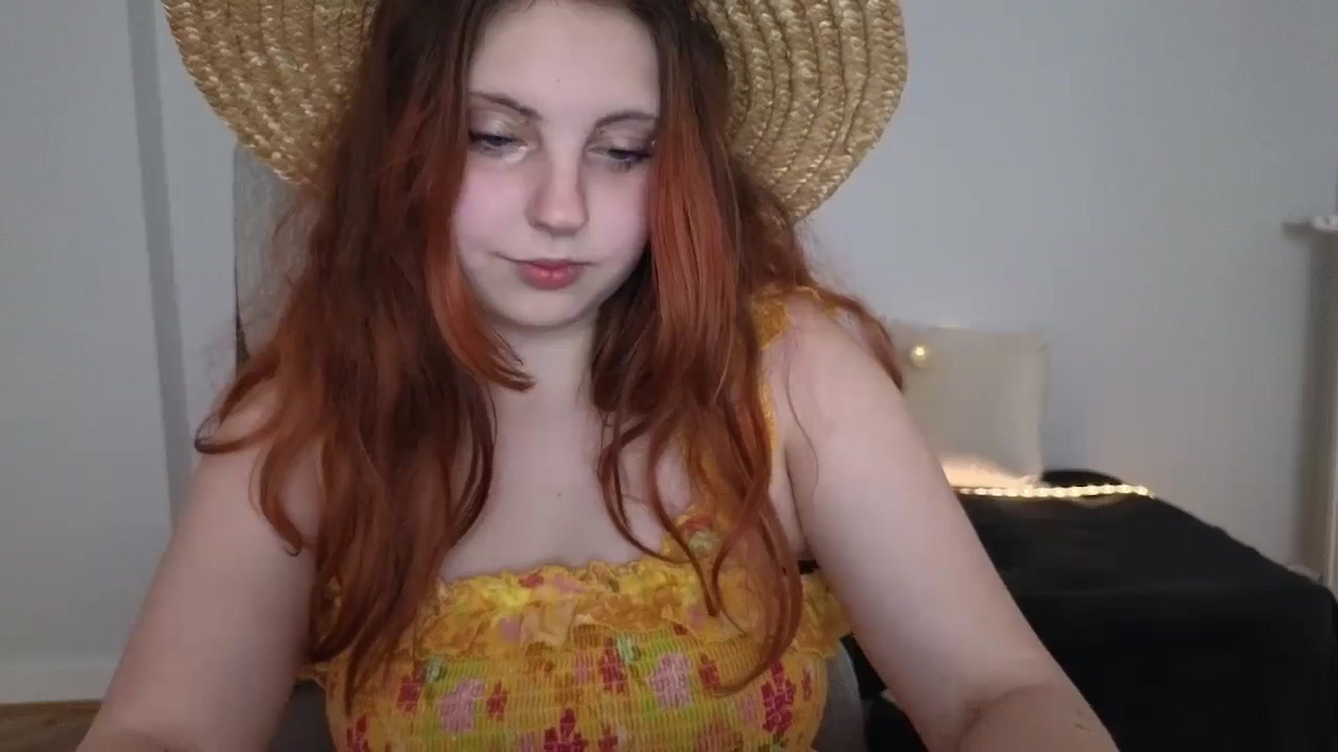 Gallery image thumbnail from Mefistaa's myfreecams stream on, 06/07/2025, 14:31 image 11 of 20