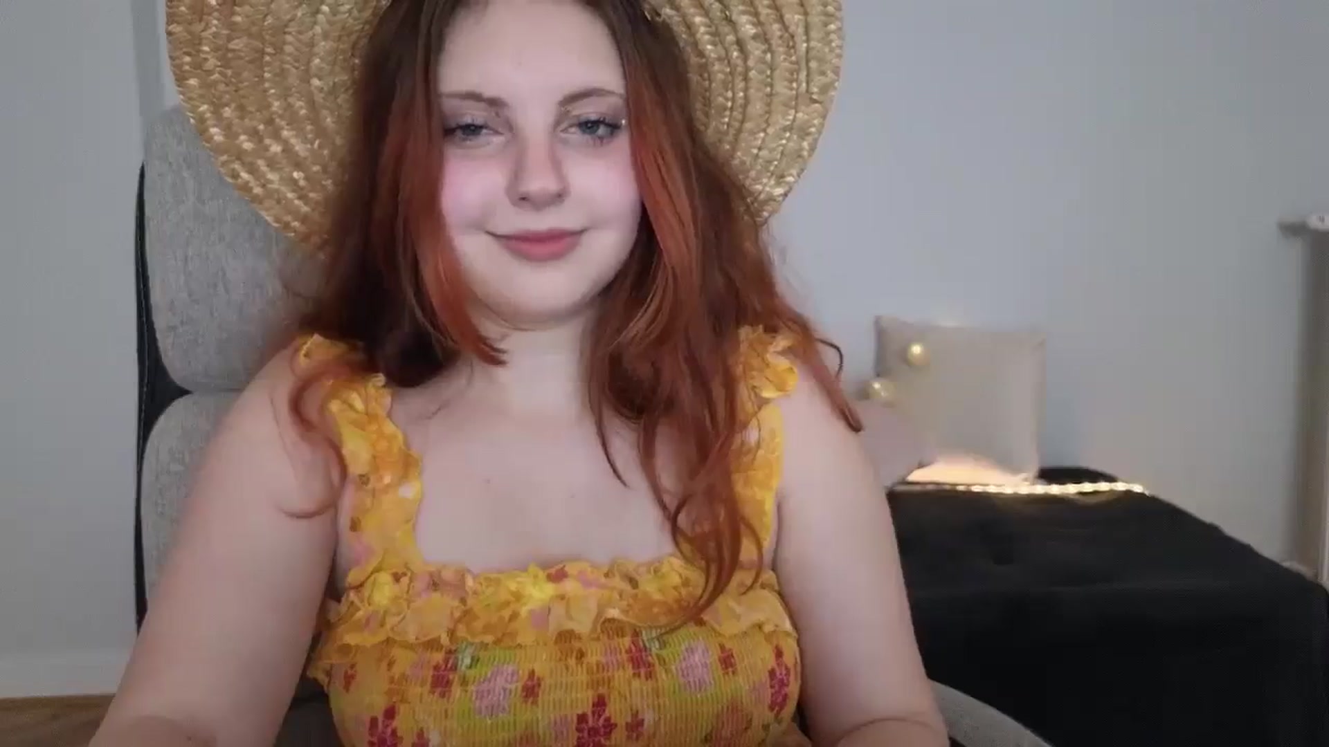 Gallery image thumbnail from Mefistaa's myfreecams stream on, 06/07/2025, 14:31 image 13 of 20