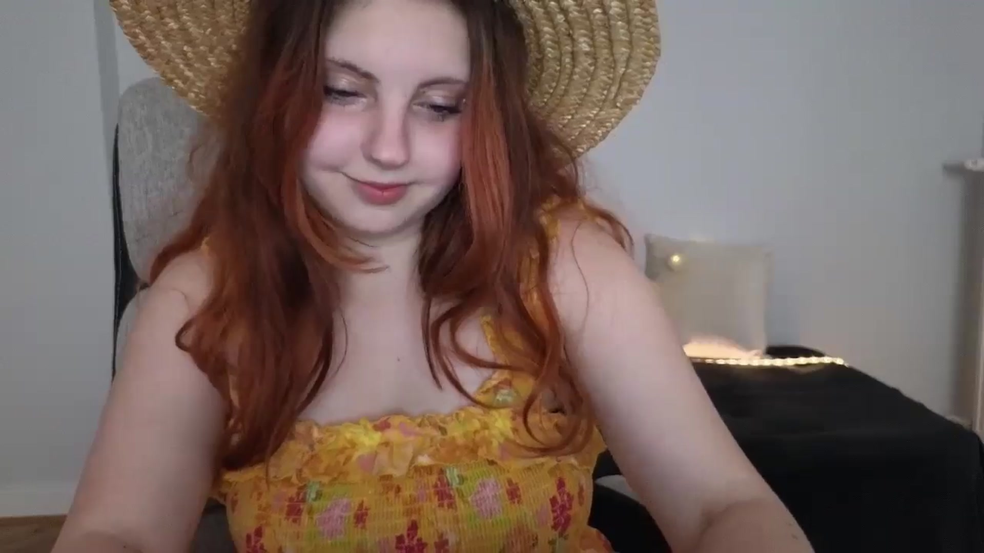 Gallery image thumbnail from Mefistaa's myfreecams stream on, 06/07/2025, 14:31 image 7 of 20