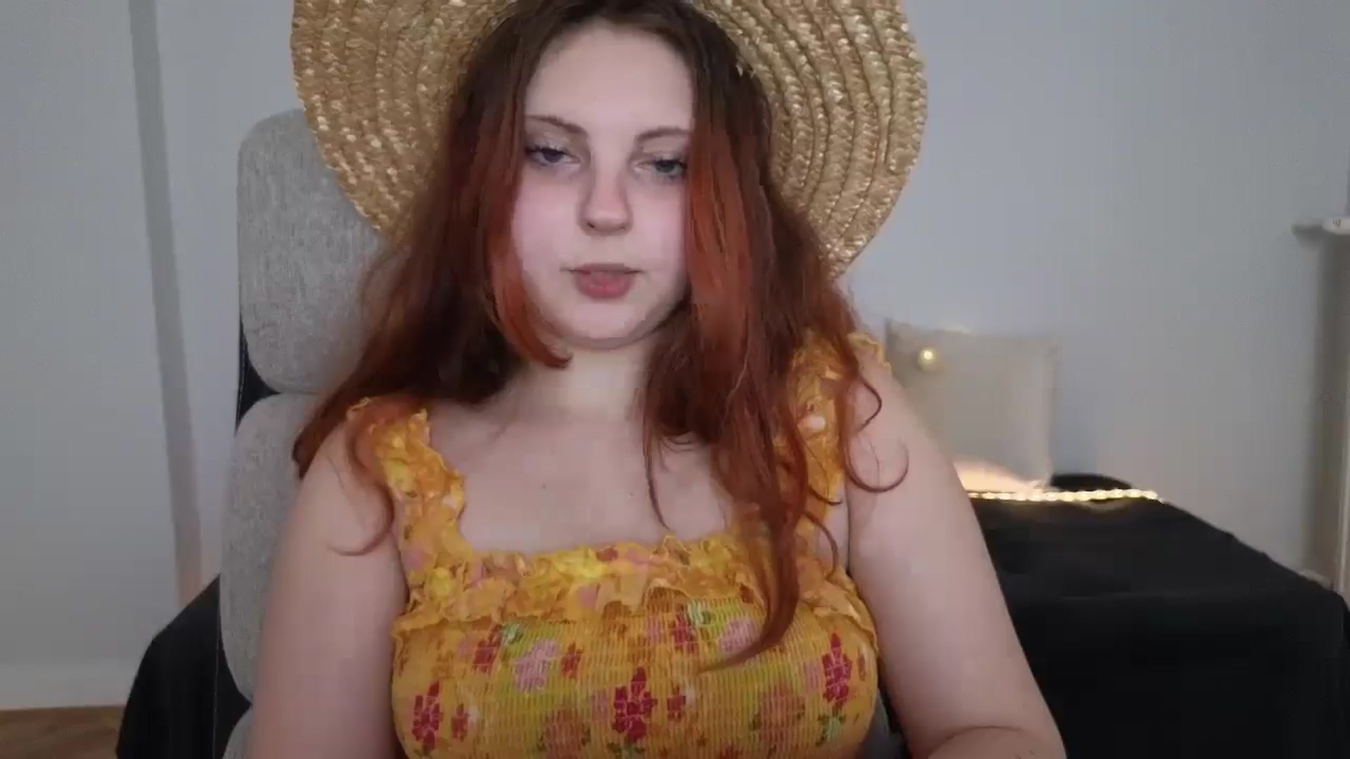Gallery image thumbnail from Mefistaa's myfreecams stream on, 06/07/2025, 14:31 image 15 of 20