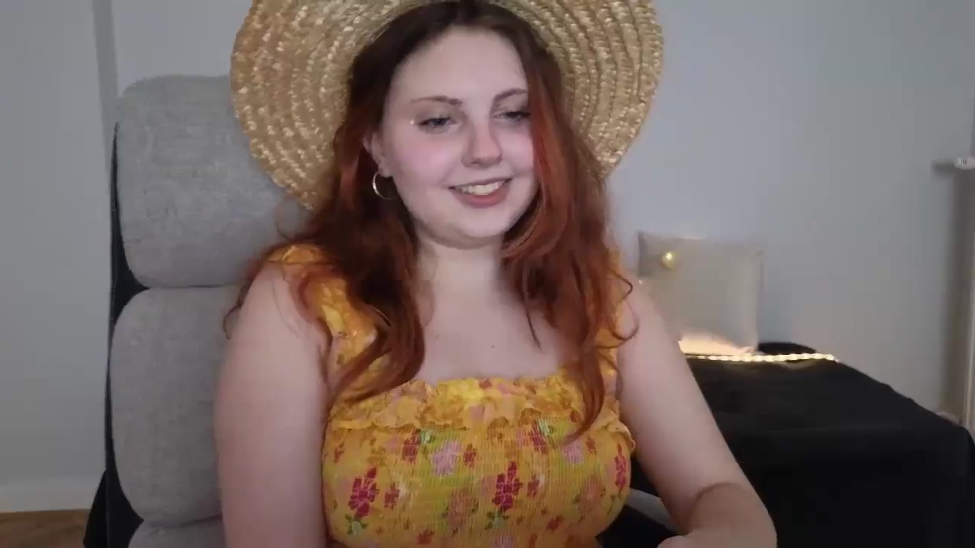 Gallery image thumbnail from Mefistaa's myfreecams stream on, 06/07/2025, 14:31 image 18 of 20