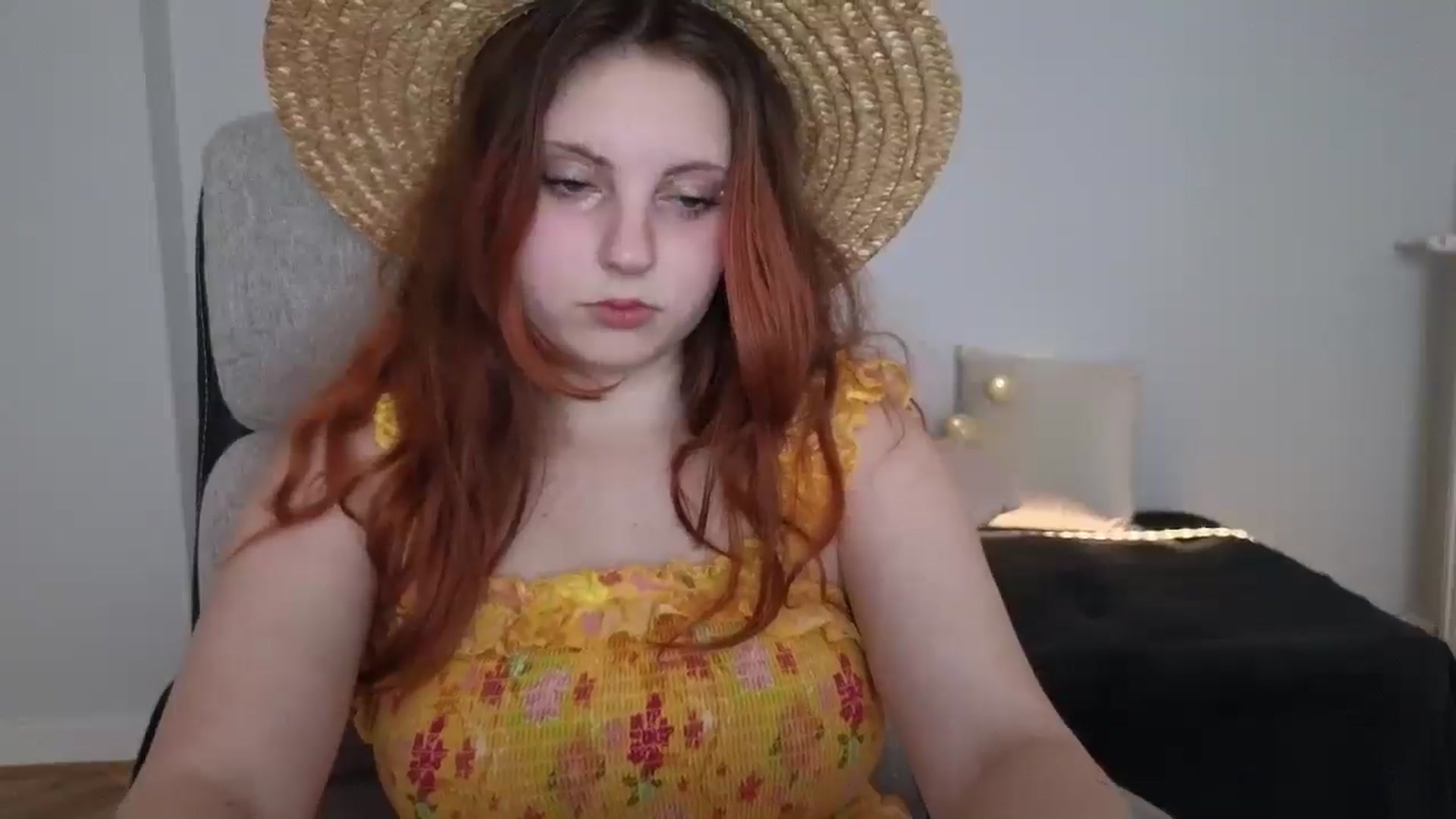 Gallery image thumbnail from Mefistaa's myfreecams stream on, 06/07/2025, 14:31 image 3 of 20