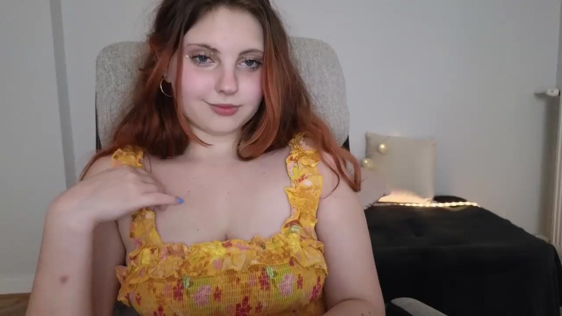 Gallery image thumbnail from Mefistaa's myfreecams stream on, 06/07/2025, 15:25 image 13 of 20