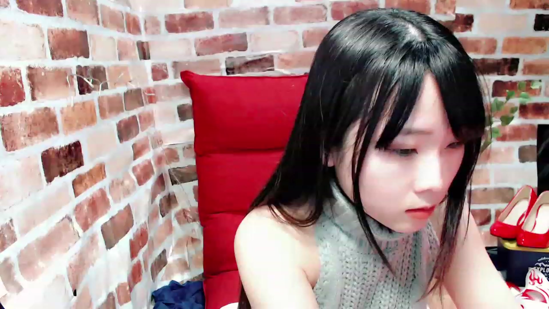 Gallery image thumbnail from Meg_s2's myfreecams stream on, 12/01/2022, 10:47 image 13 of 20
